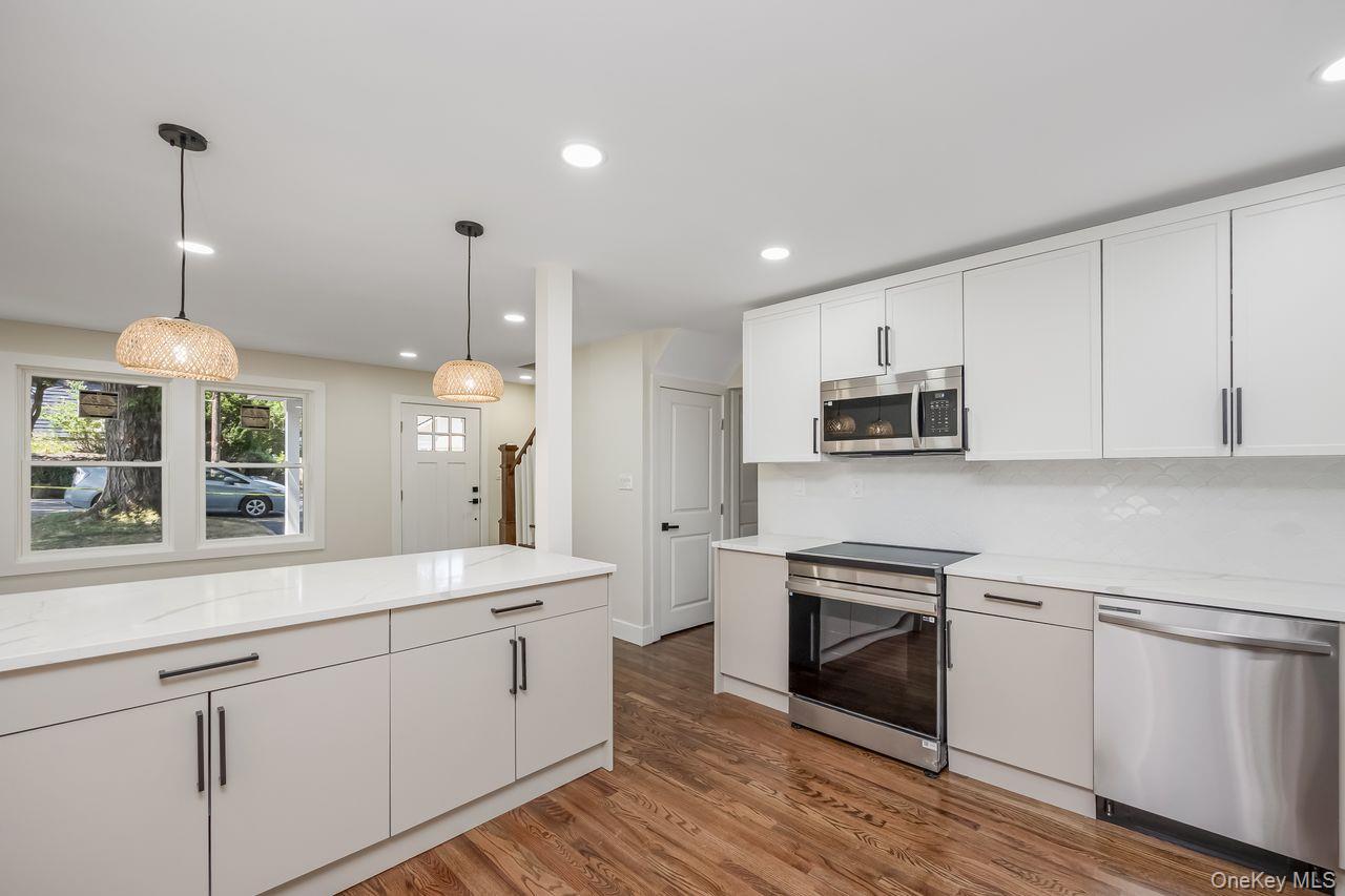 18 Maple Place Huntington Huntington, NY 11743