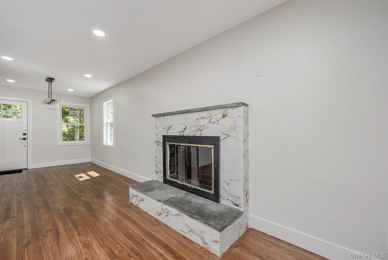 18 Maple Place Huntington Huntington, NY 11743