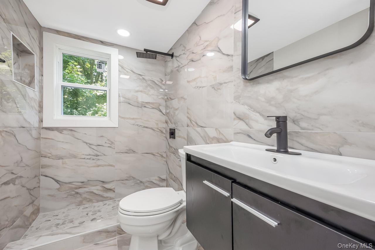 18 Maple Place Huntington Huntington, NY 11743