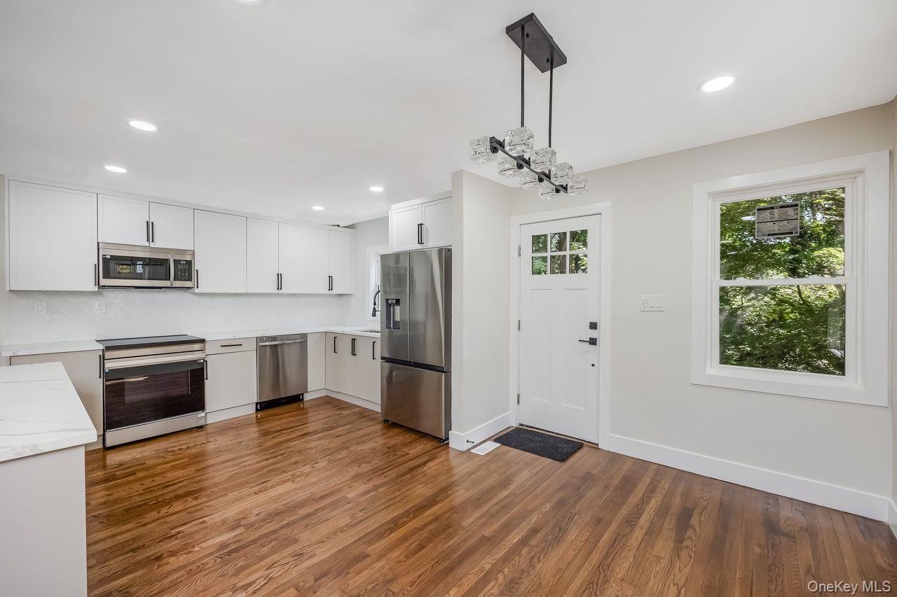 18 Maple Place Huntington Huntington, NY 11743