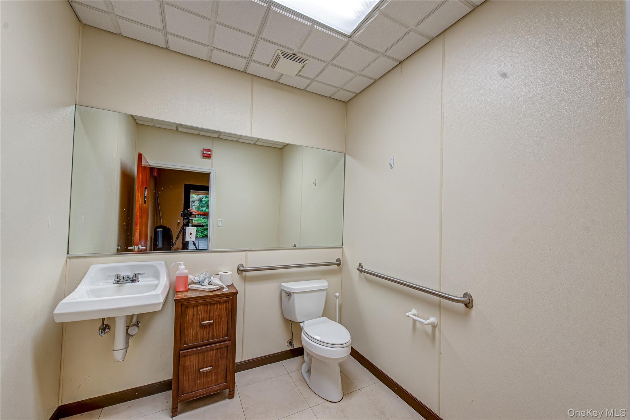 63 Eastport Road Eastport Eastport, NY 11941