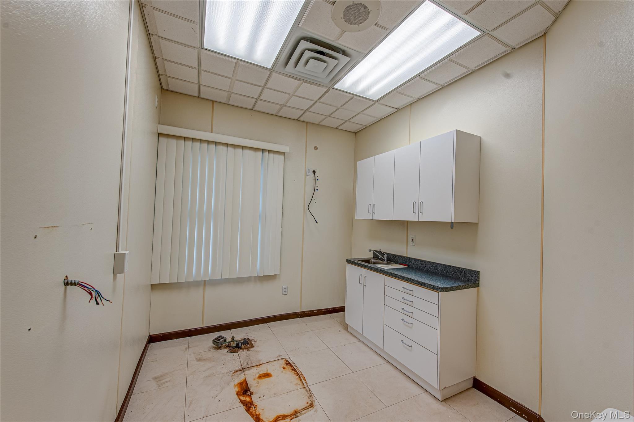 63 Eastport Road Eastport Eastport, NY 11941