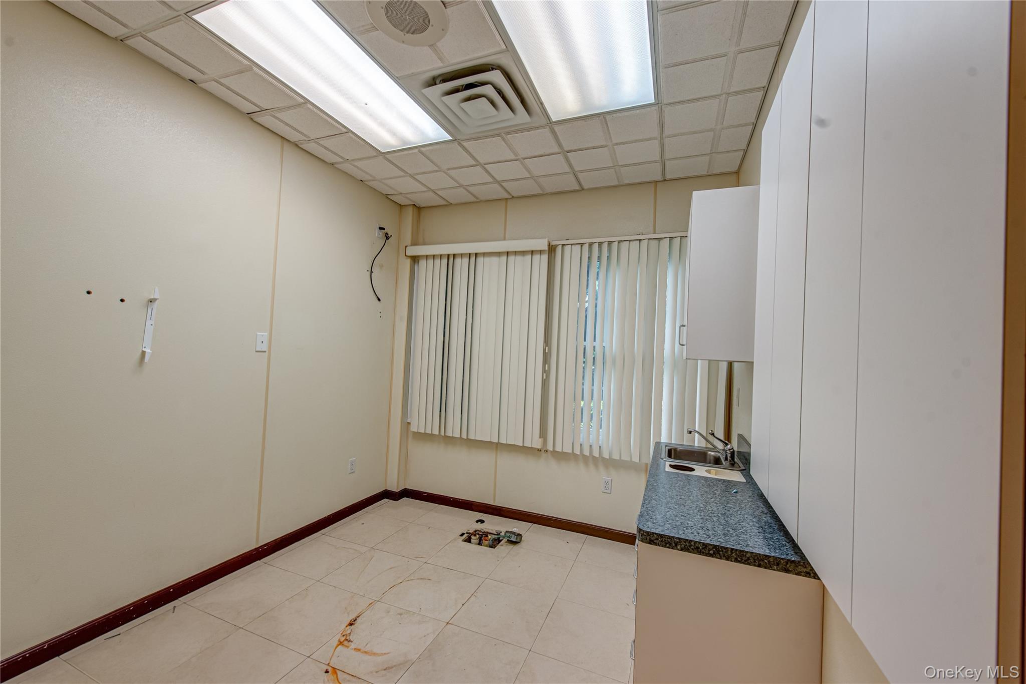 63 Eastport Road Eastport Eastport, NY 11941