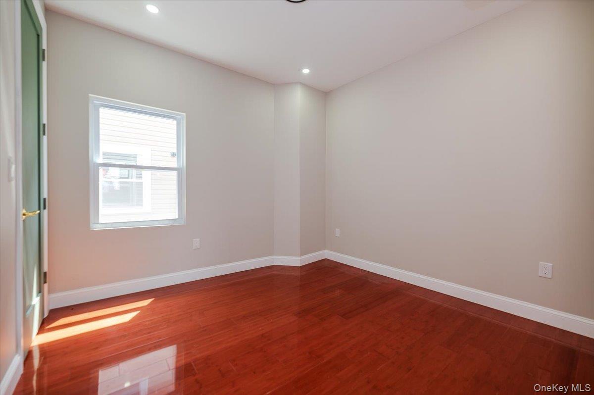 10709 220th Street Queens Village Queens Village, NY 11429