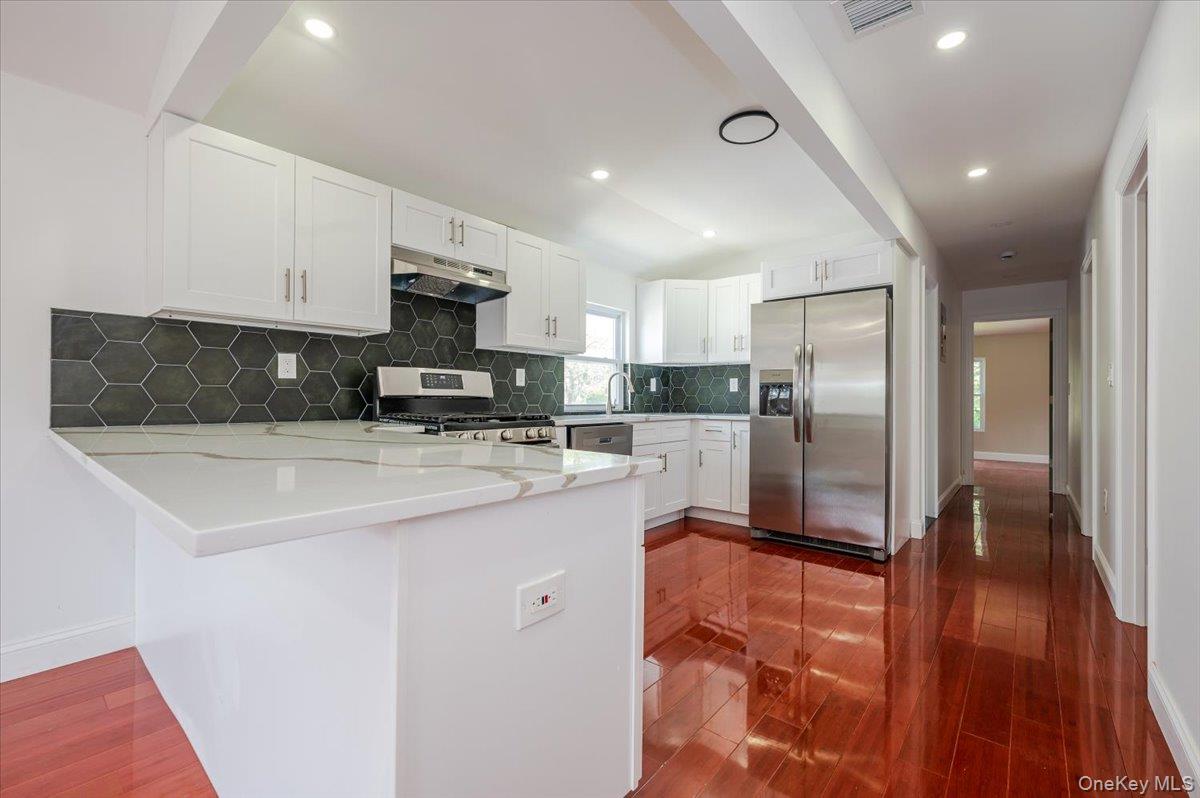 10709 220th Street Queens Village Queens Village, NY 11429