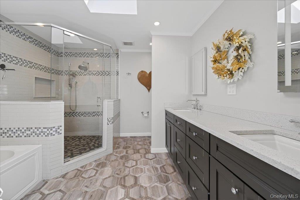 5 Surrey Street Out of NYC Rock Hill, NY 12775