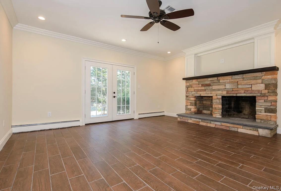 29 Thornwood Drive Dix Hills Dix Hills, NY 11746