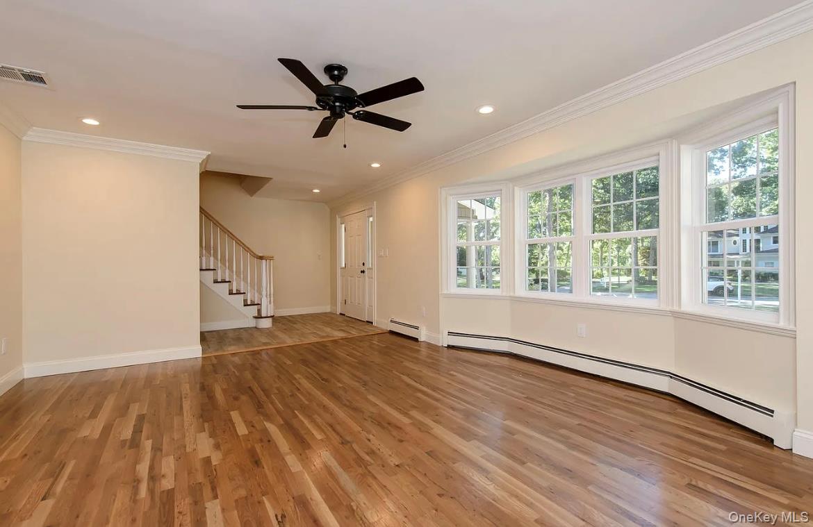 29 Thornwood Drive Dix Hills Dix Hills, NY 11746