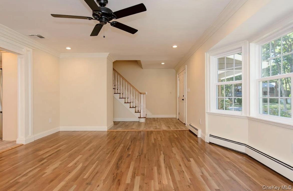 29 Thornwood Drive Dix Hills Dix Hills, NY 11746