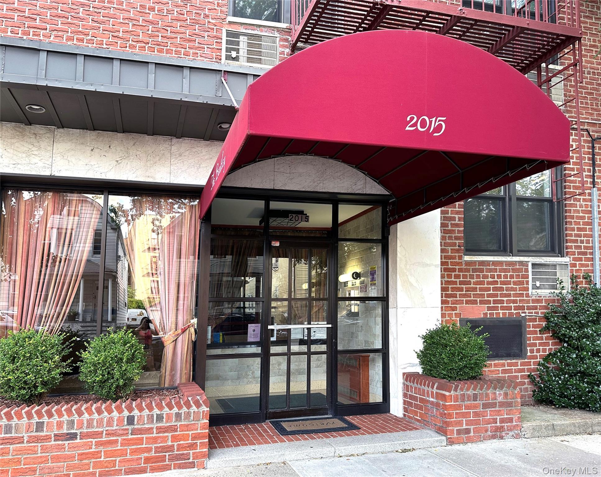 2015 Saint Paul Avenue 6-B Bronx, NY 10461