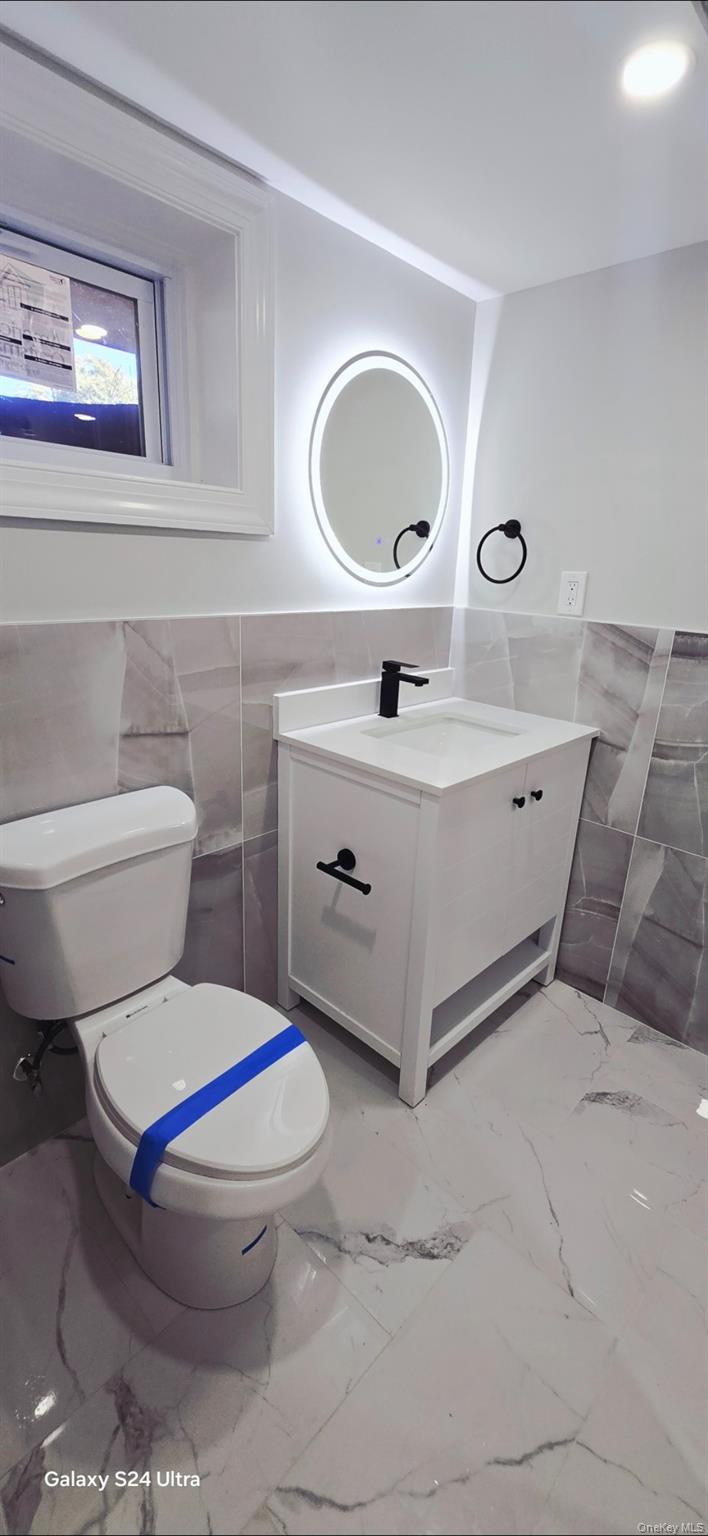 125 Burlington Avenue Deer Park Deer Park, NY 11729