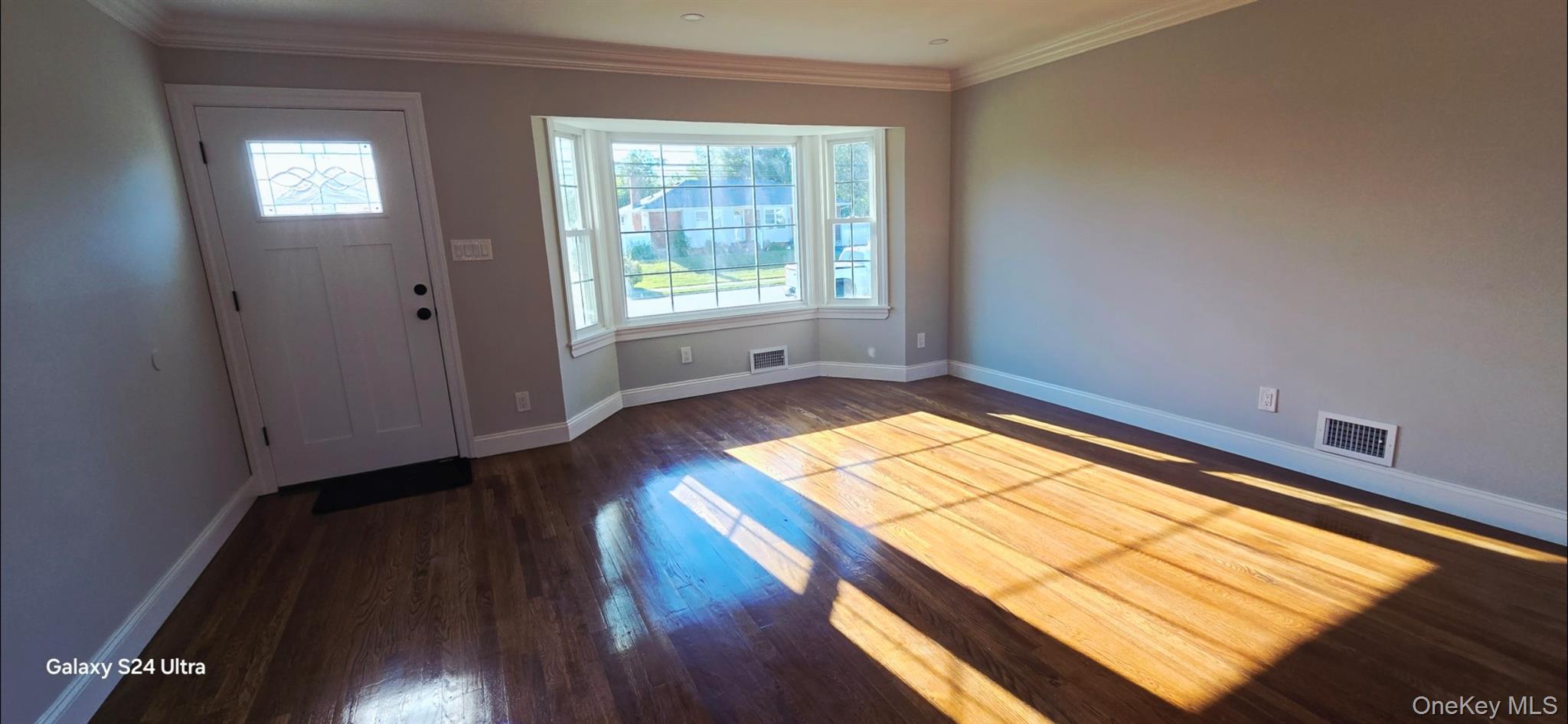 125 Burlington Avenue Deer Park Deer Park, NY 11729