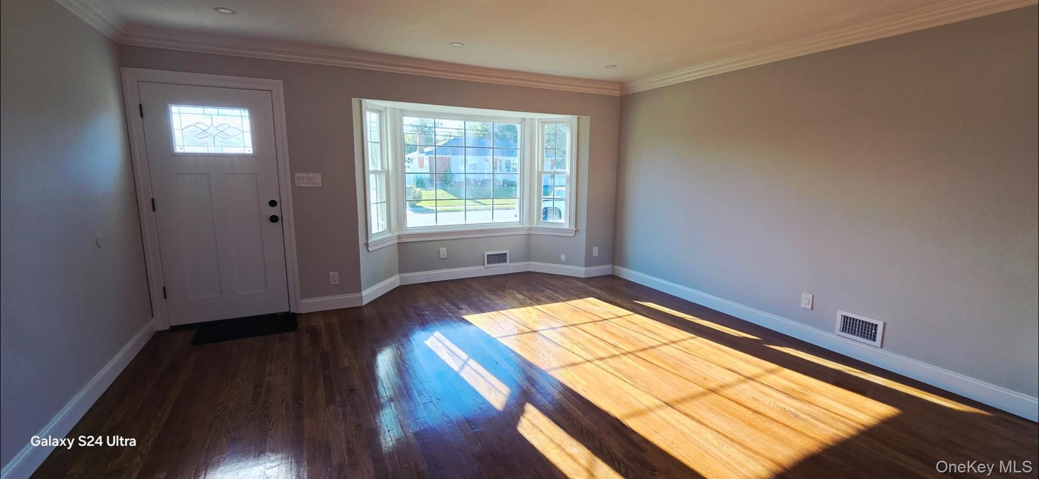 125 Burlington Avenue Deer Park Deer Park, NY 11729