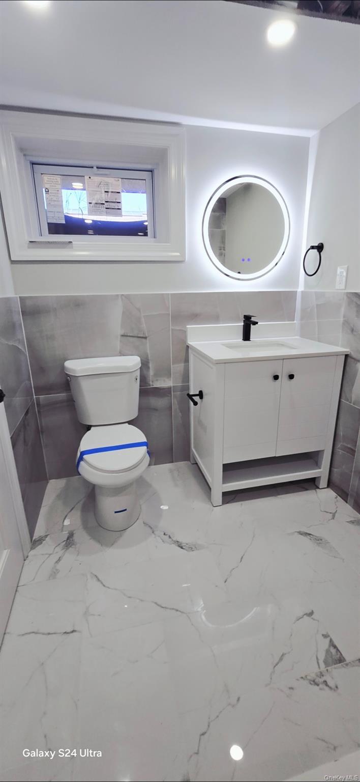 125 Burlington Avenue Deer Park Deer Park, NY 11729