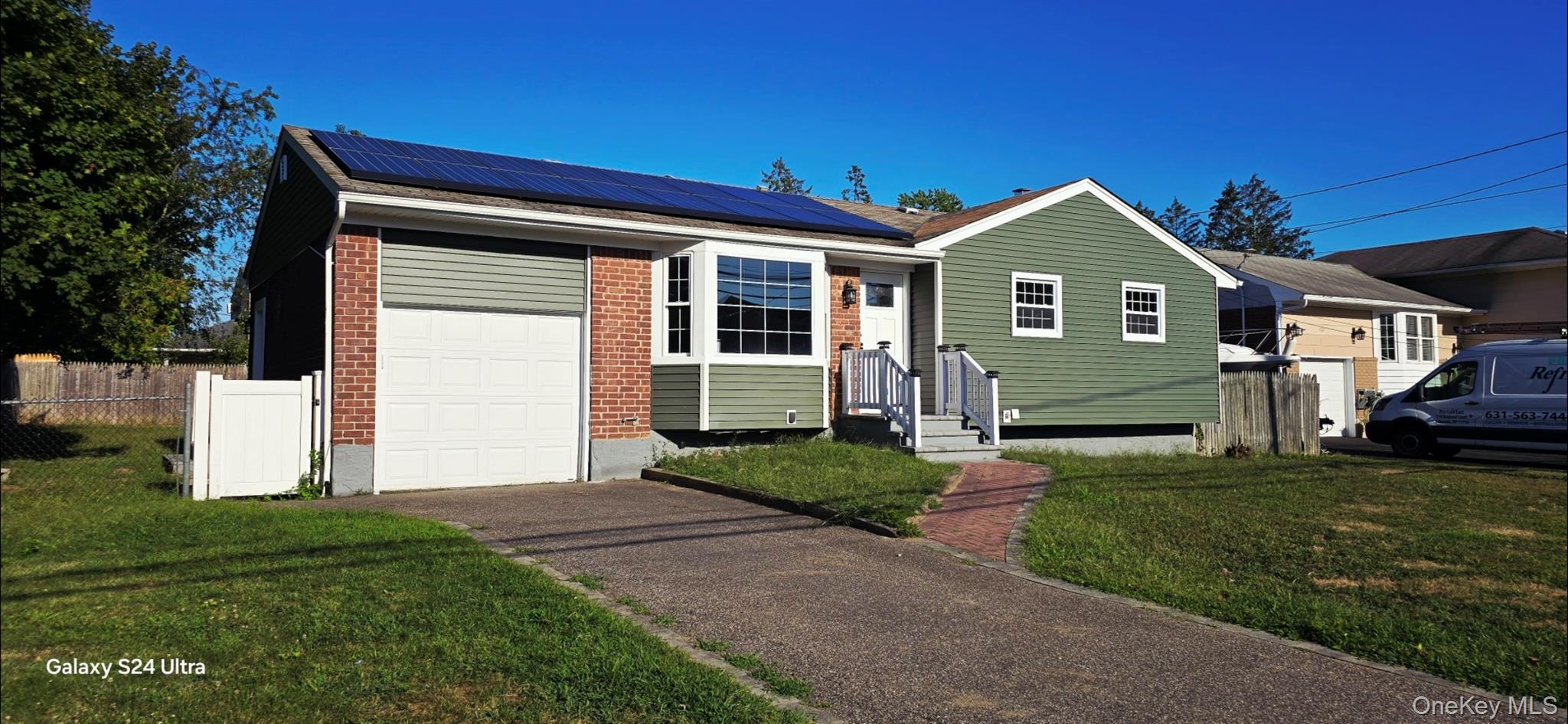 125 Burlington Avenue Deer Park Deer Park, NY 11729