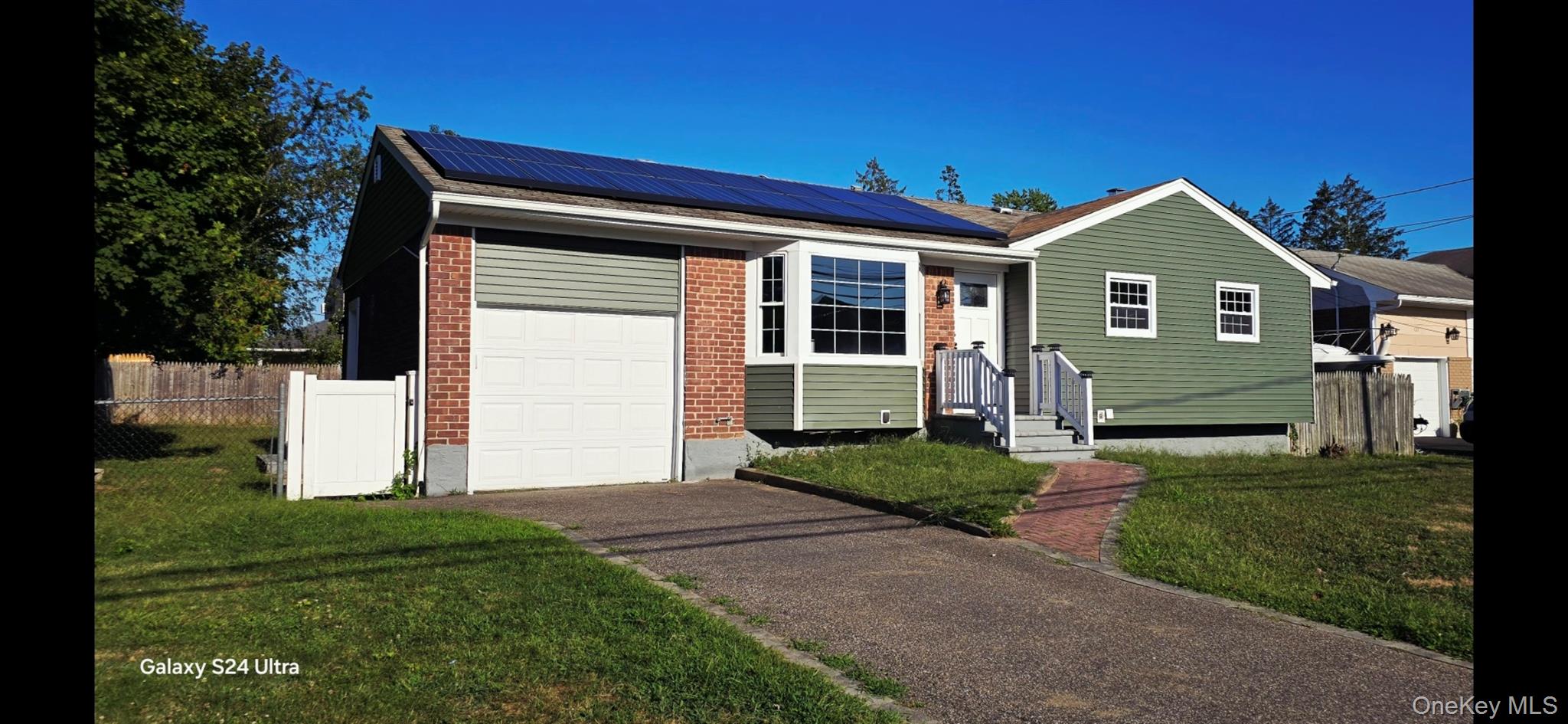 125 Burlington Avenue Deer Park Deer Park, NY 11729