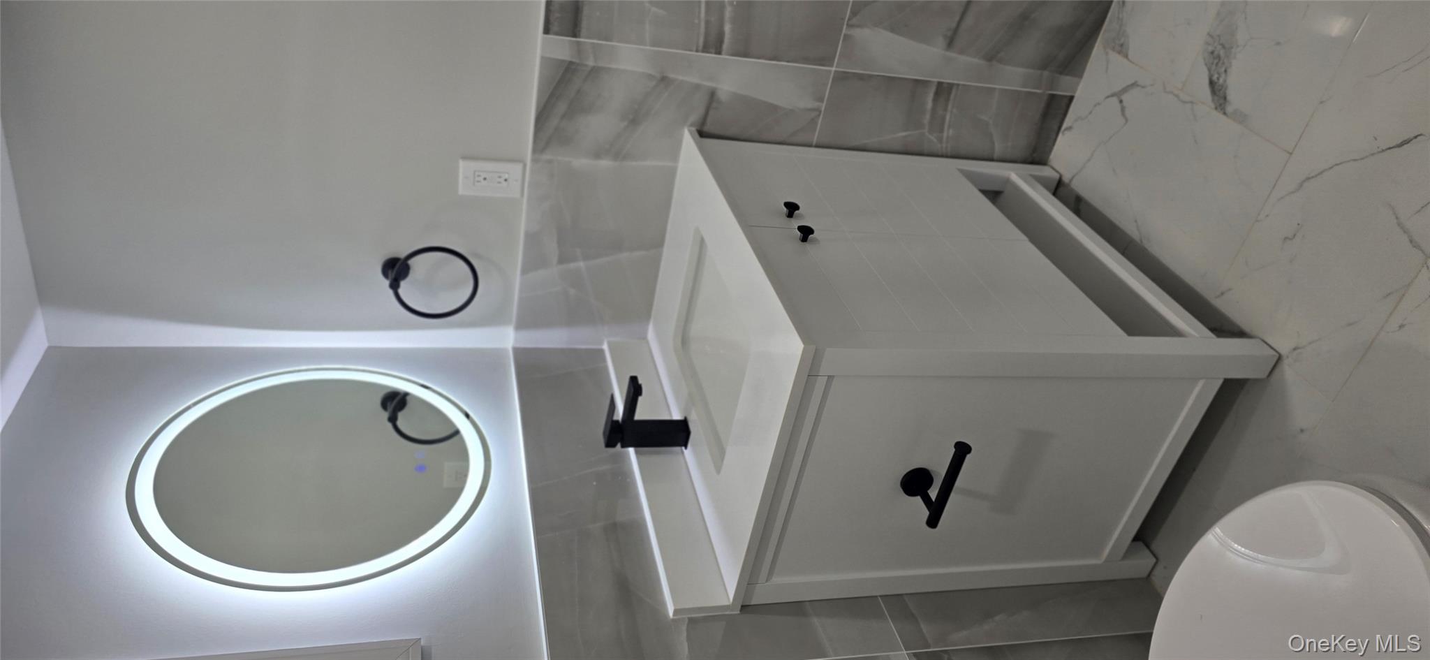 125 Burlington Avenue Deer Park Deer Park, NY 11729