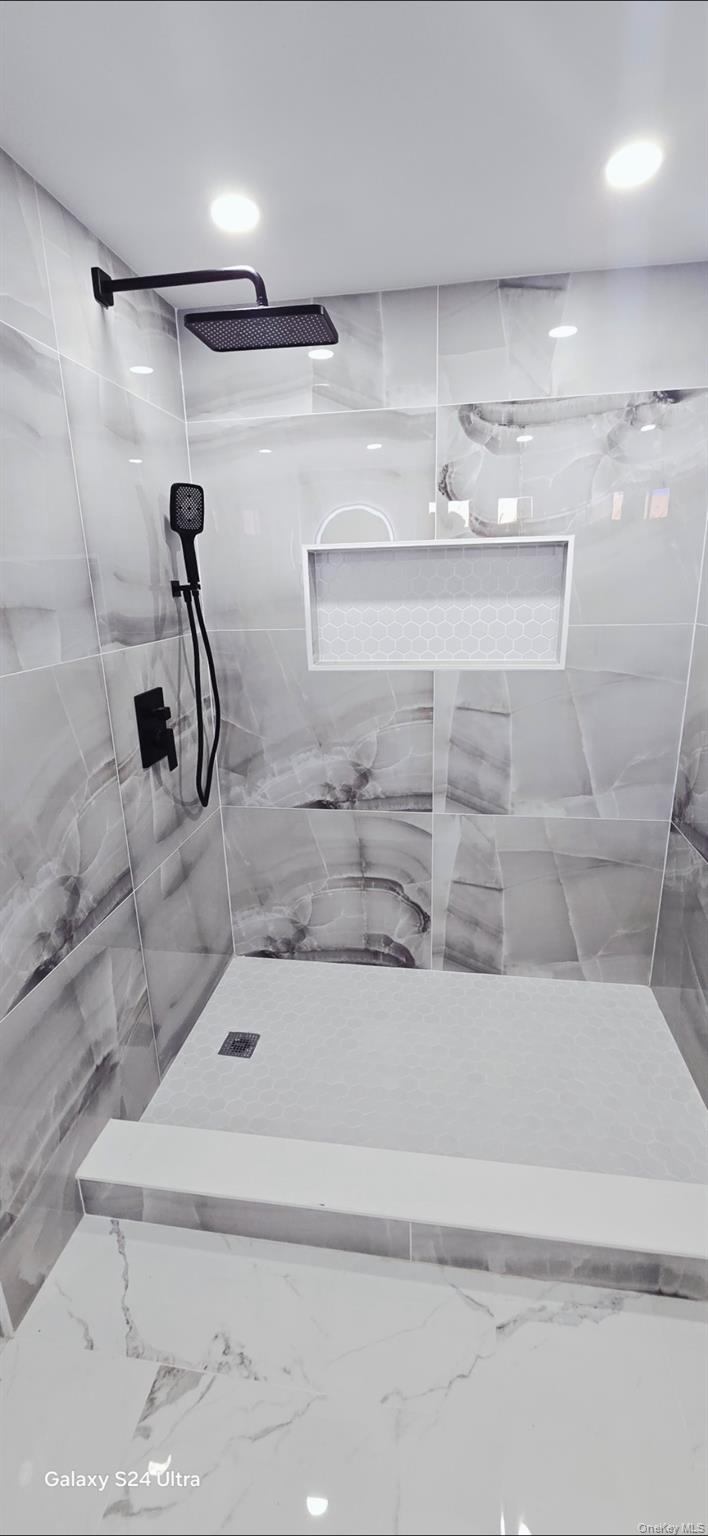 125 Burlington Avenue Deer Park Deer Park, NY 11729