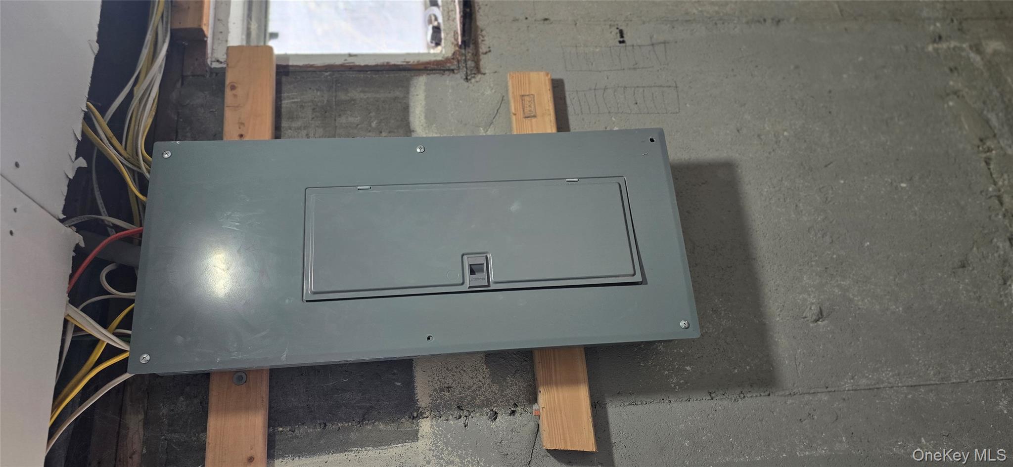 125 Burlington Avenue Deer Park Deer Park, NY 11729