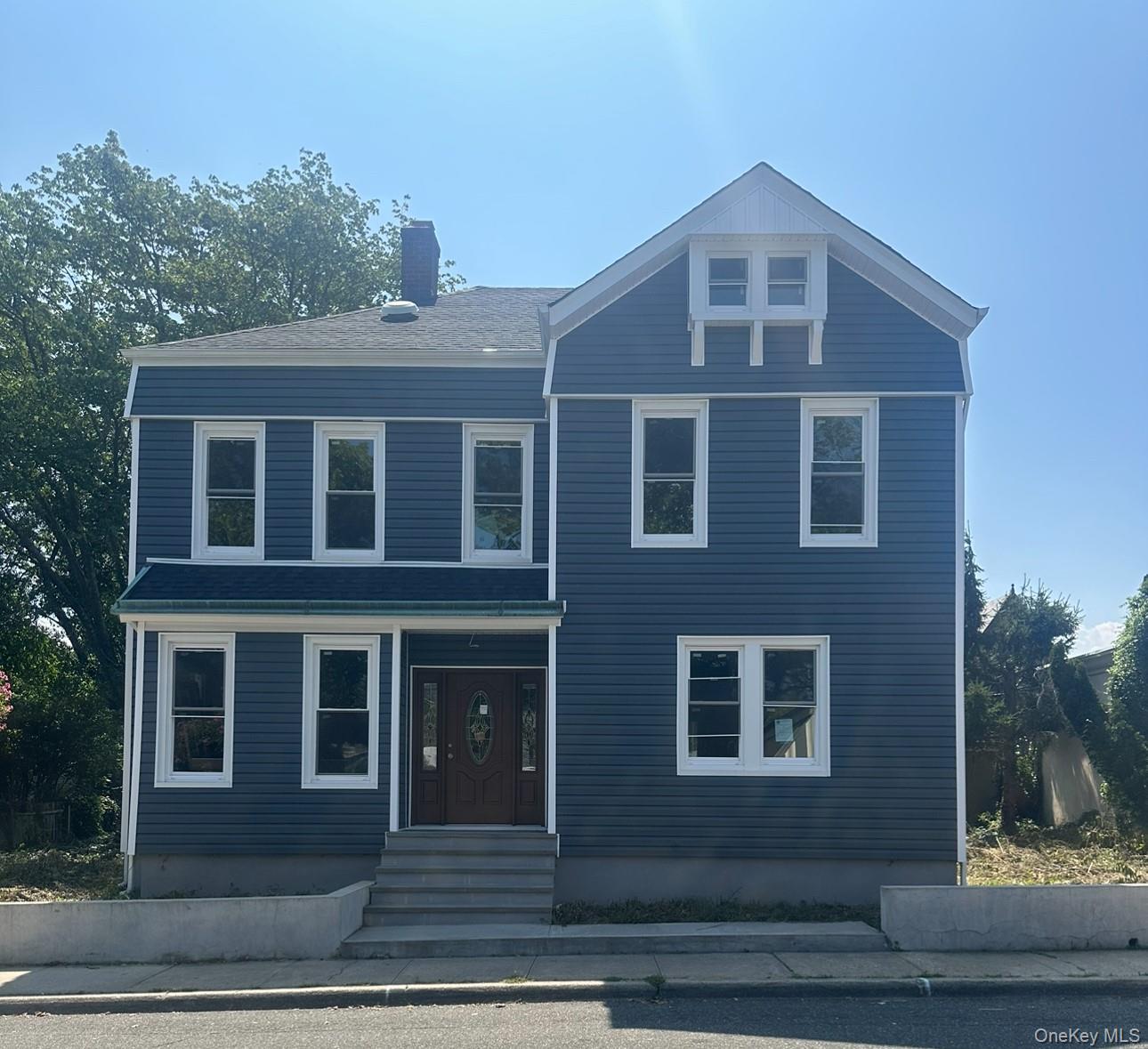 215 Sea Cliff Avenue Sea Cliff Sea Cliff, NY 11579