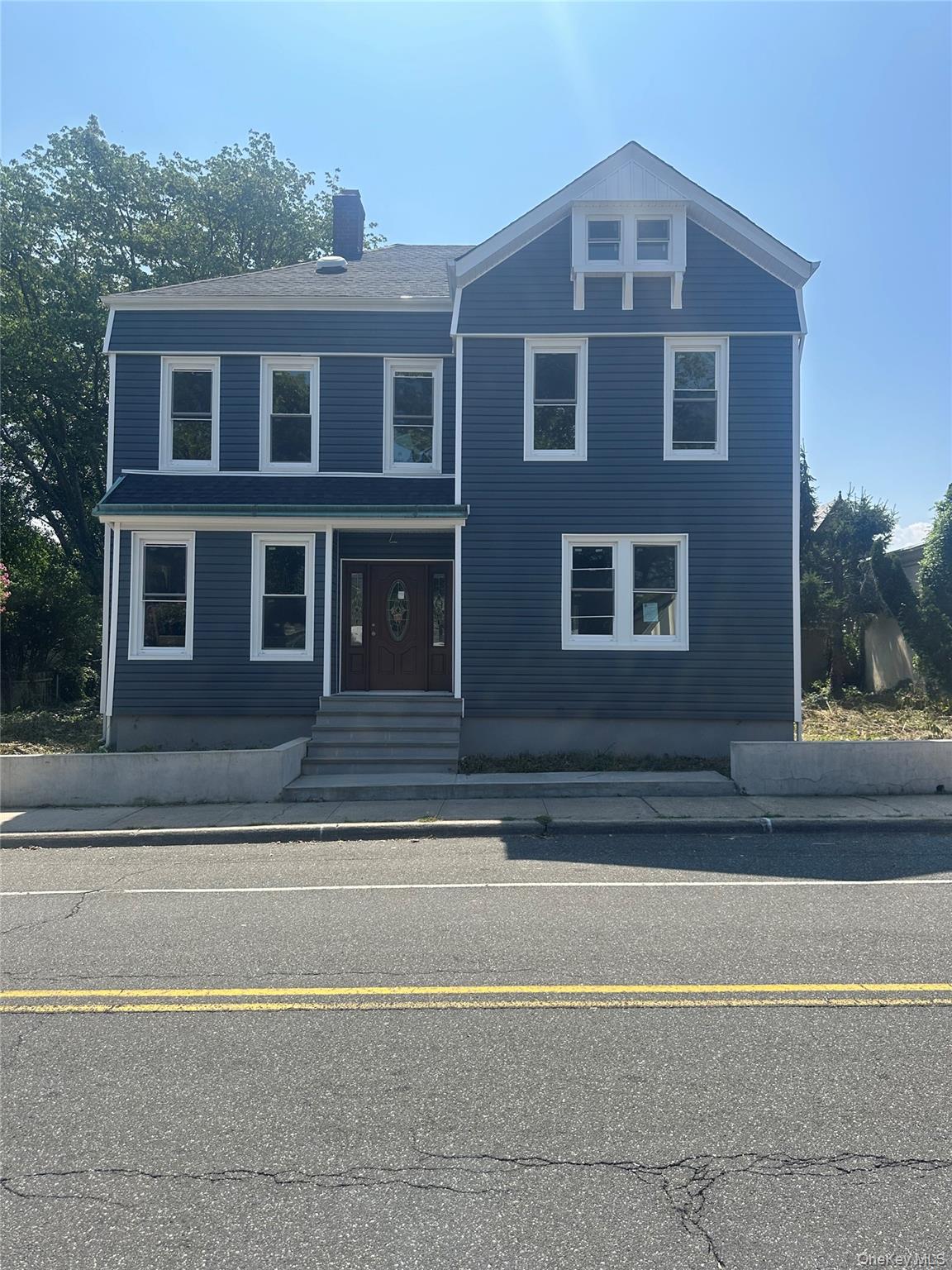 215 Sea Cliff Avenue Sea Cliff Sea Cliff, NY 11579