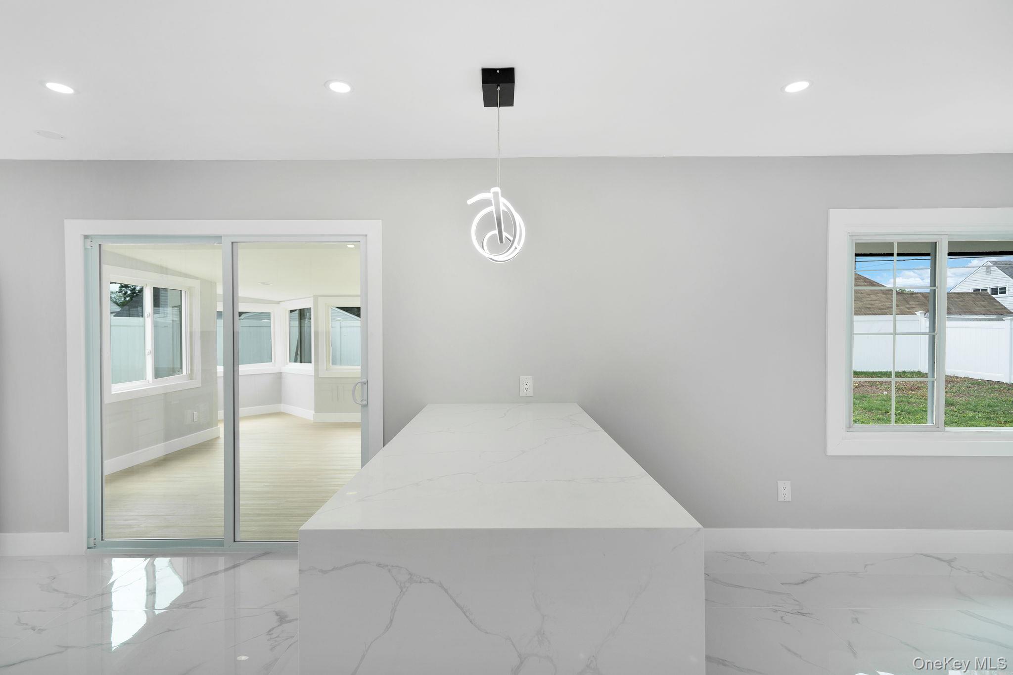 18 Mist Lane Westbury Westbury, NY 11590