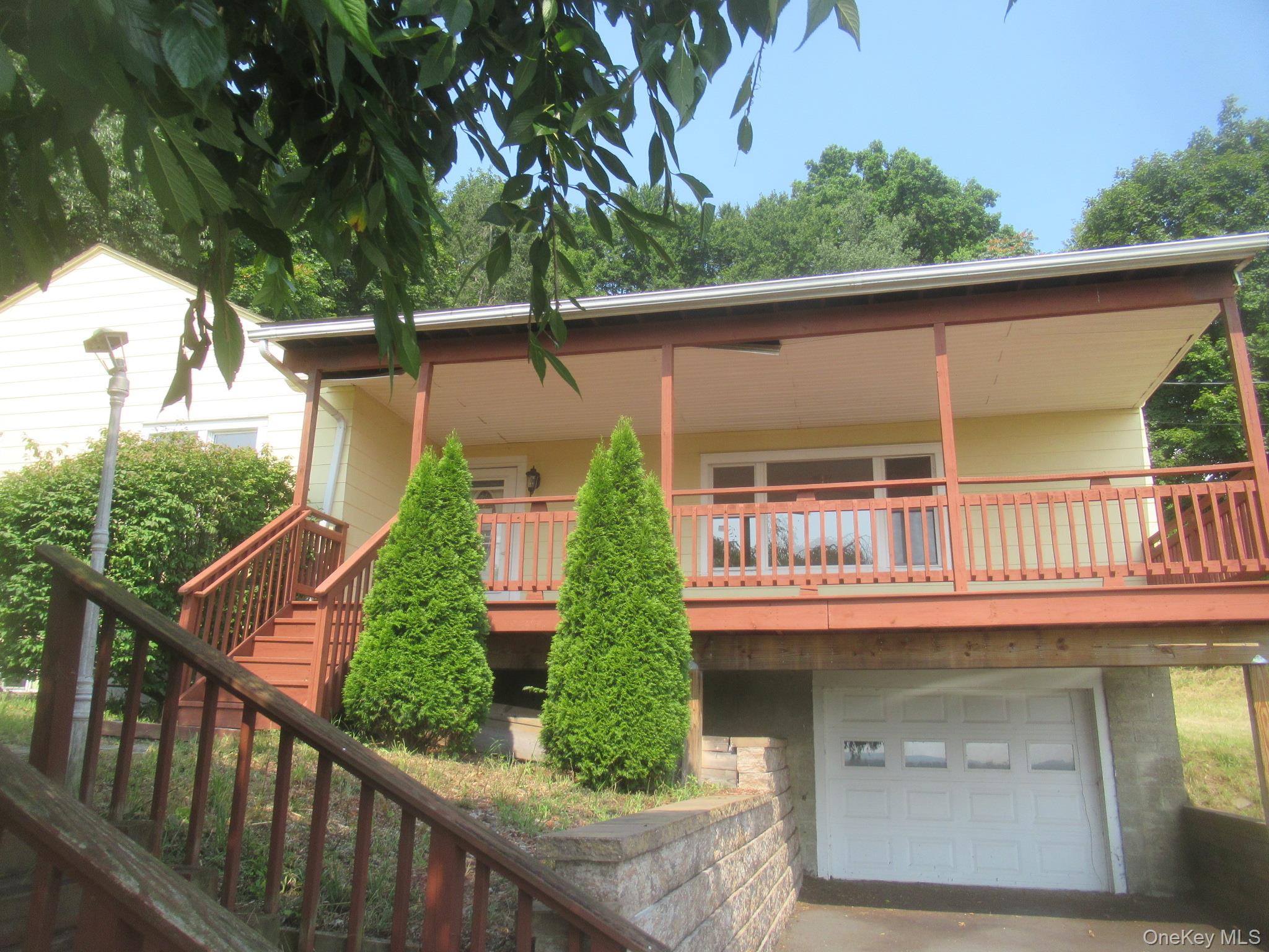 33 Meadow Avenue Out of NYC Chester, NY 10918