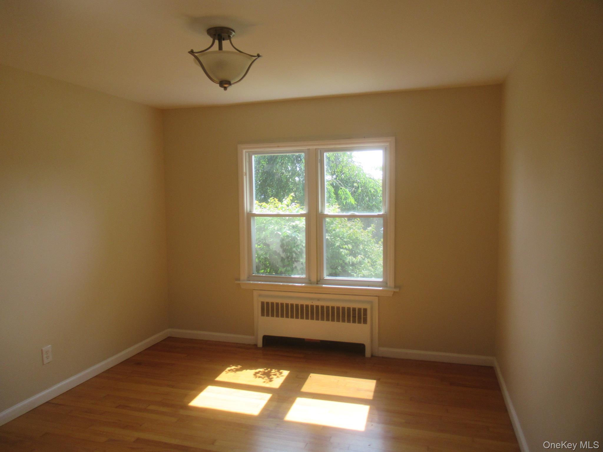 33 Meadow Avenue Out of NYC Chester, NY 10918