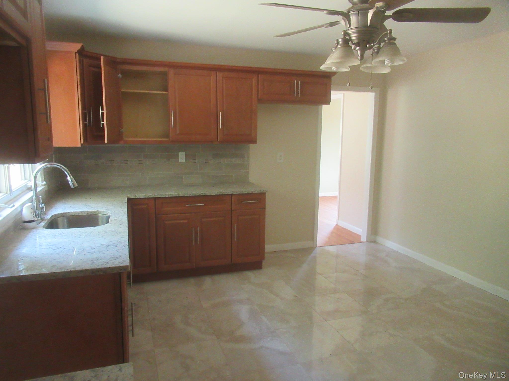 33 Meadow Avenue Out of NYC Chester, NY 10918