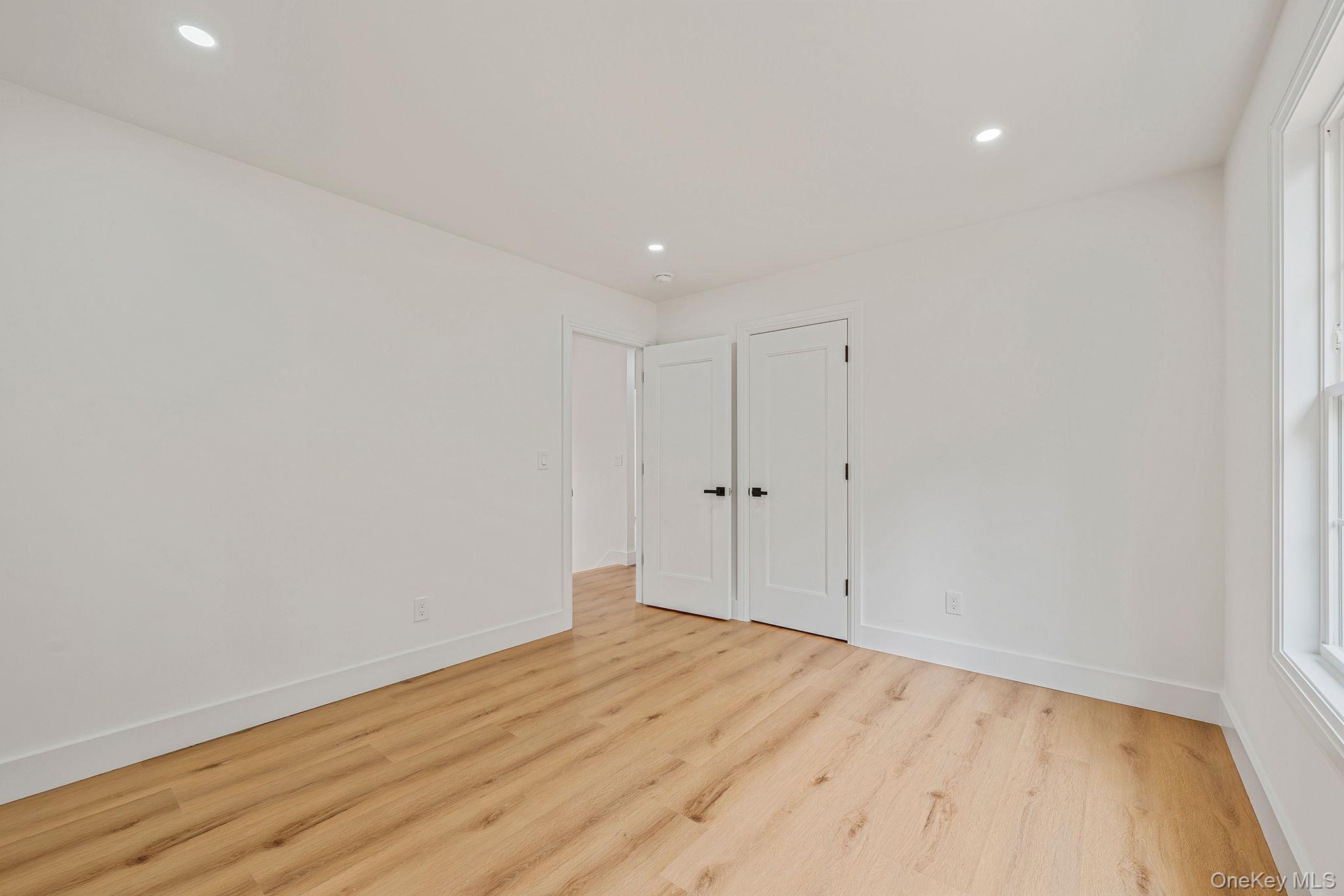 37 Lakeview Drive Middle Island Middle Island, NY 11953