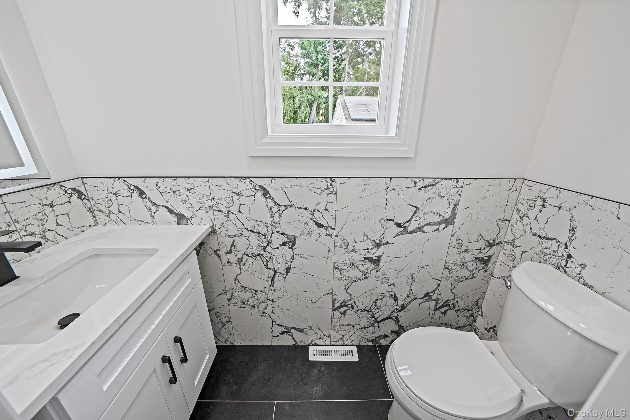 37 Lakeview Drive Middle Island Middle Island, NY 11953