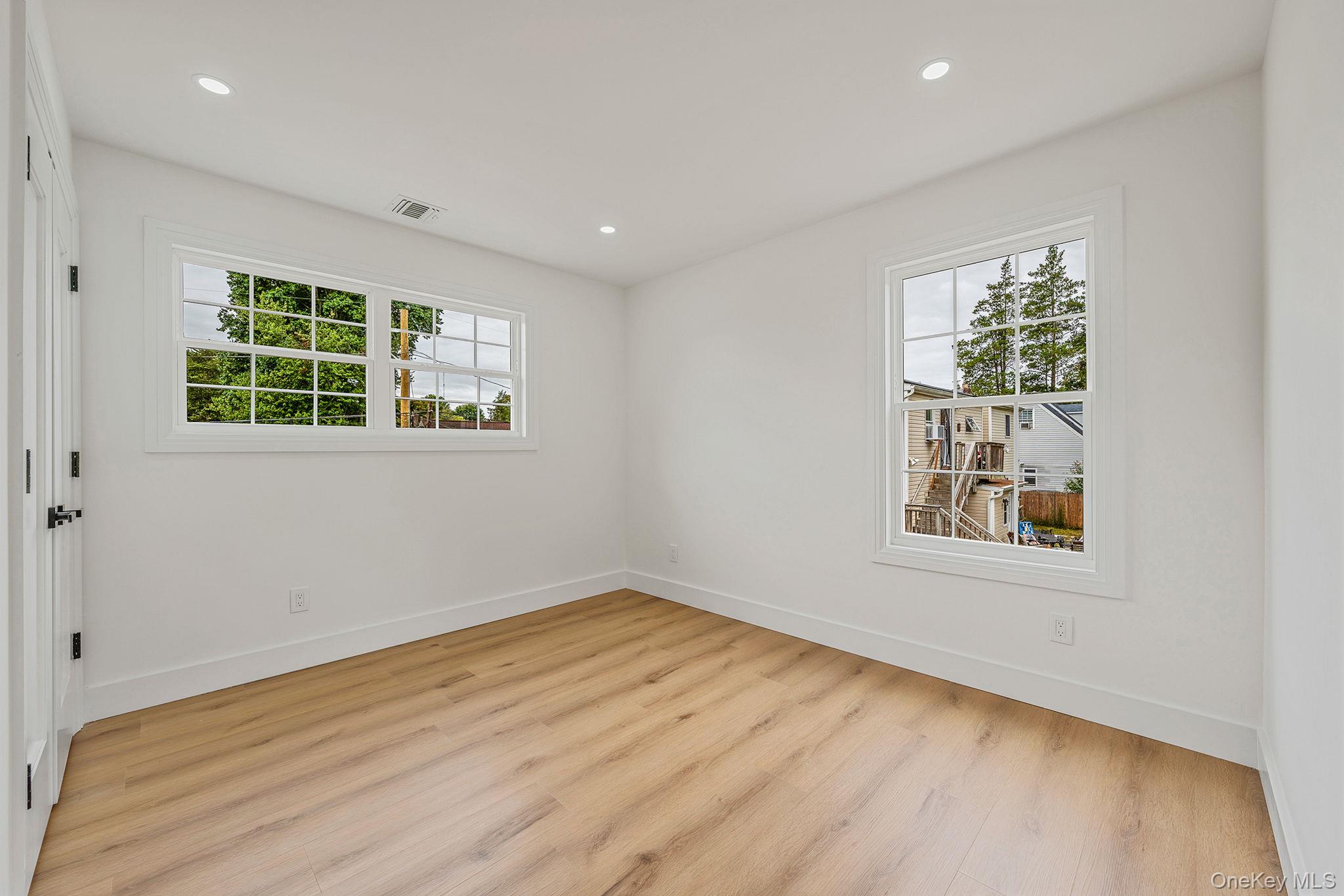 37 Lakeview Drive Middle Island Middle Island, NY 11953