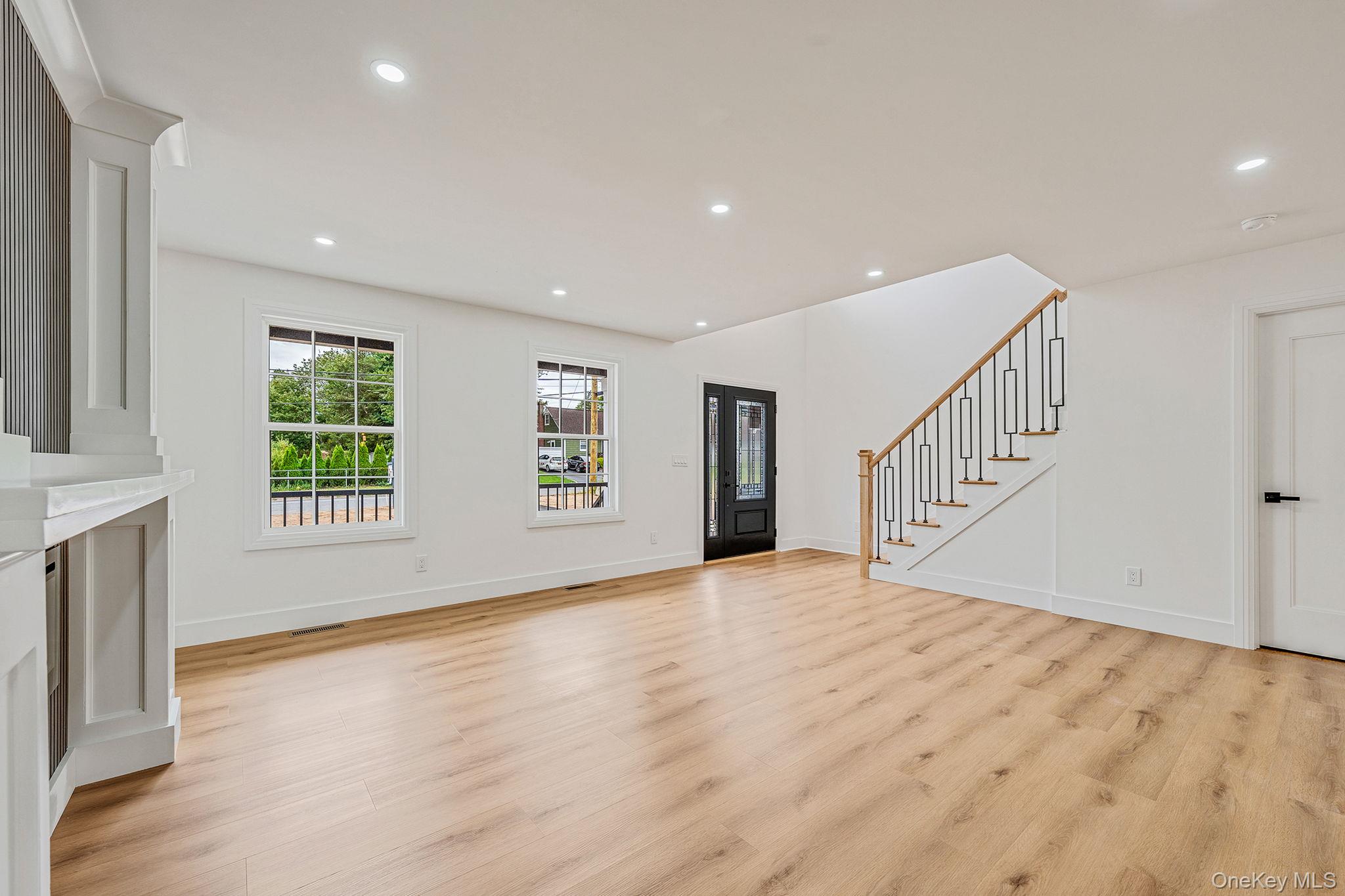 37 Lakeview Drive Middle Island Middle Island, NY 11953