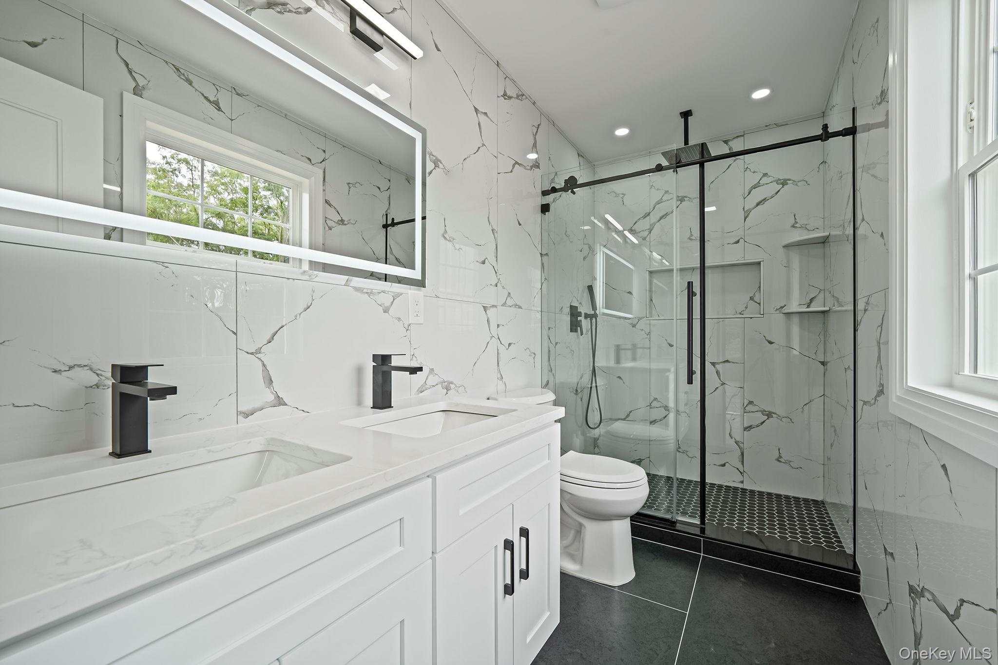 37 Lakeview Drive Middle Island Middle Island, NY 11953