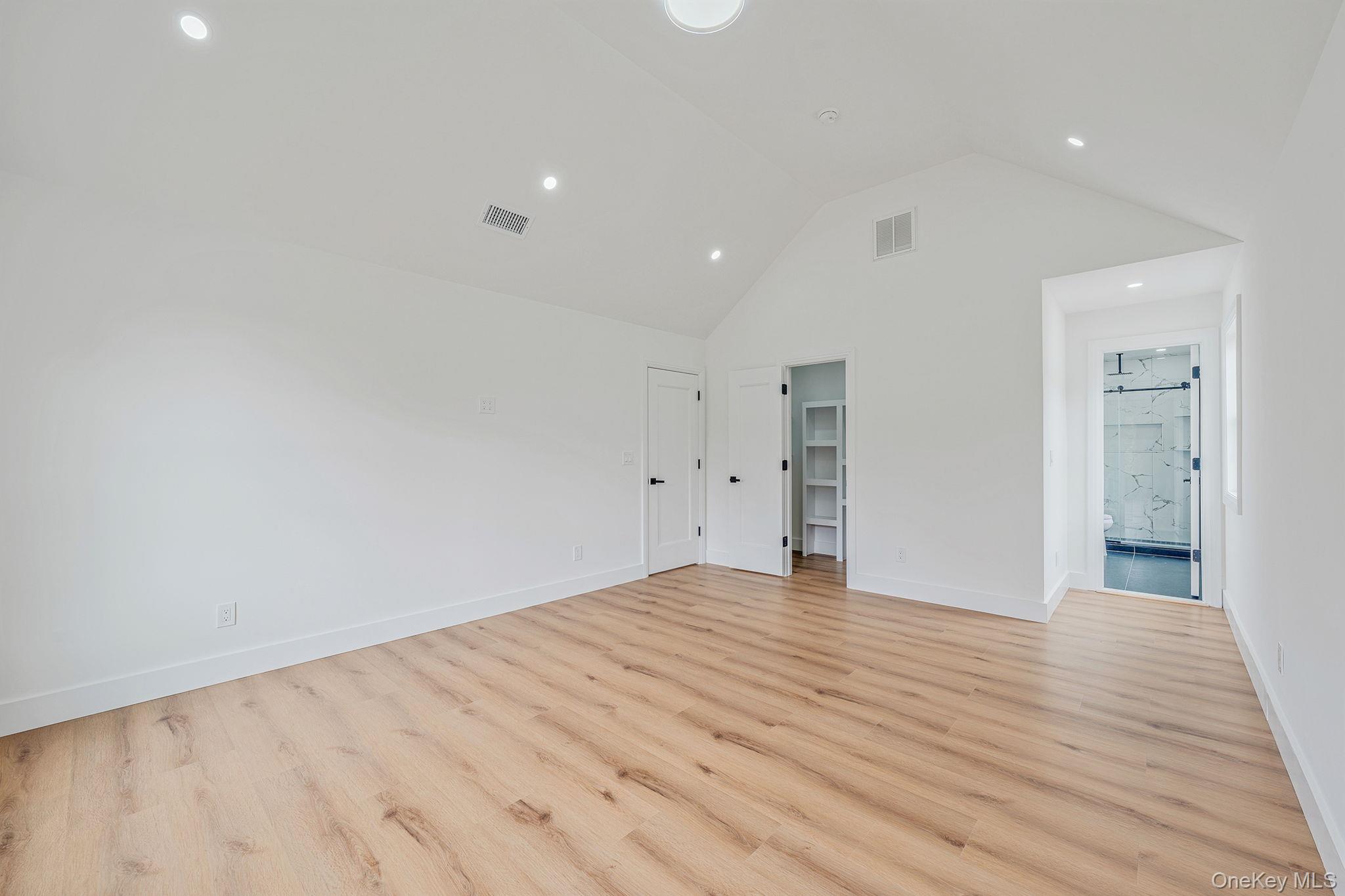 37 Lakeview Drive Middle Island Middle Island, NY 11953