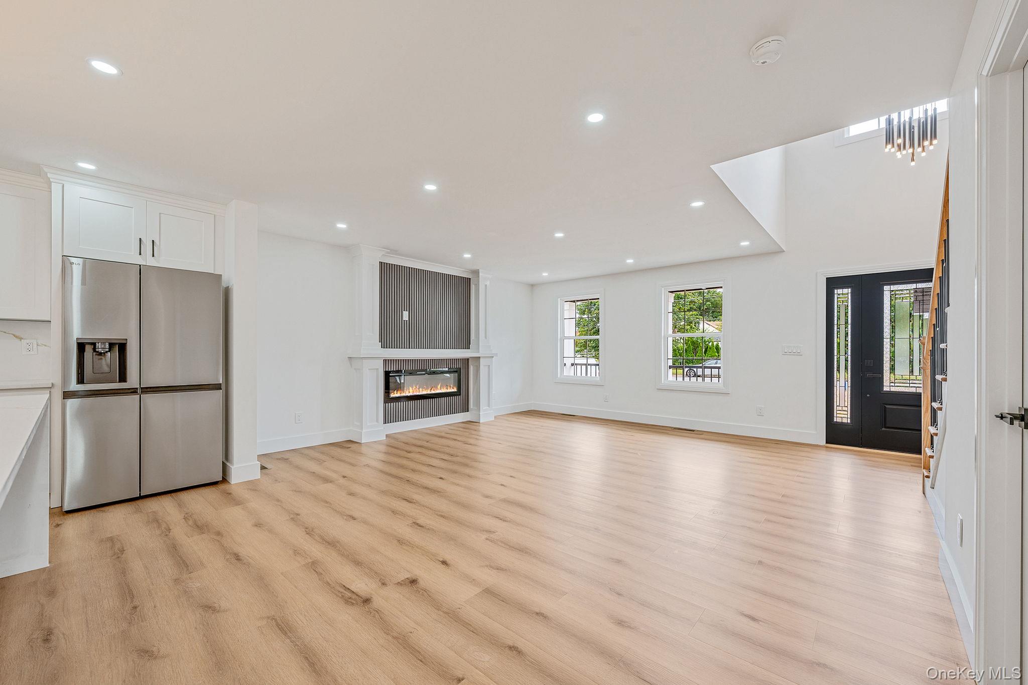 37 Lakeview Drive Middle Island Middle Island, NY 11953