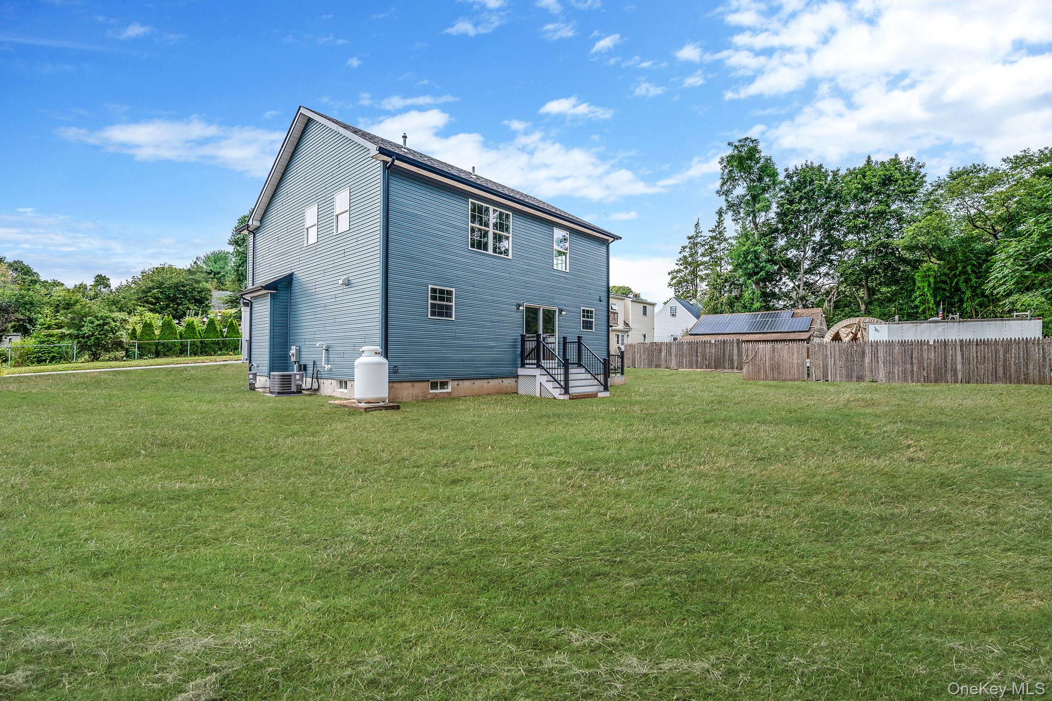 37 Lakeview Drive Middle Island Middle Island, NY 11953