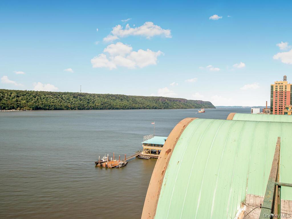 23 Water Grant Street 11-A Yonkers Yonkers, NY 10701