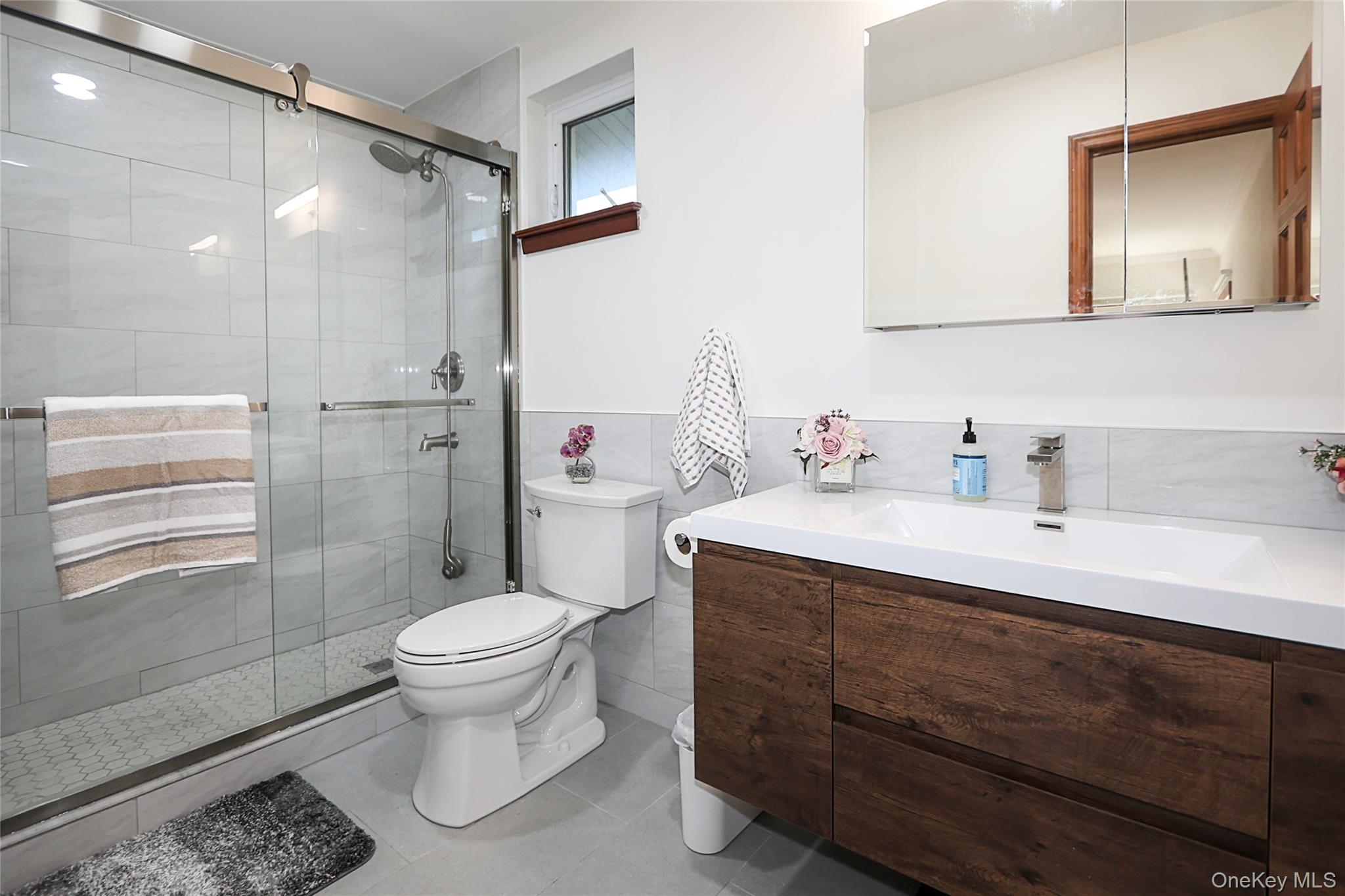 6 Lewis Avenue Jericho Jericho, NY 11753