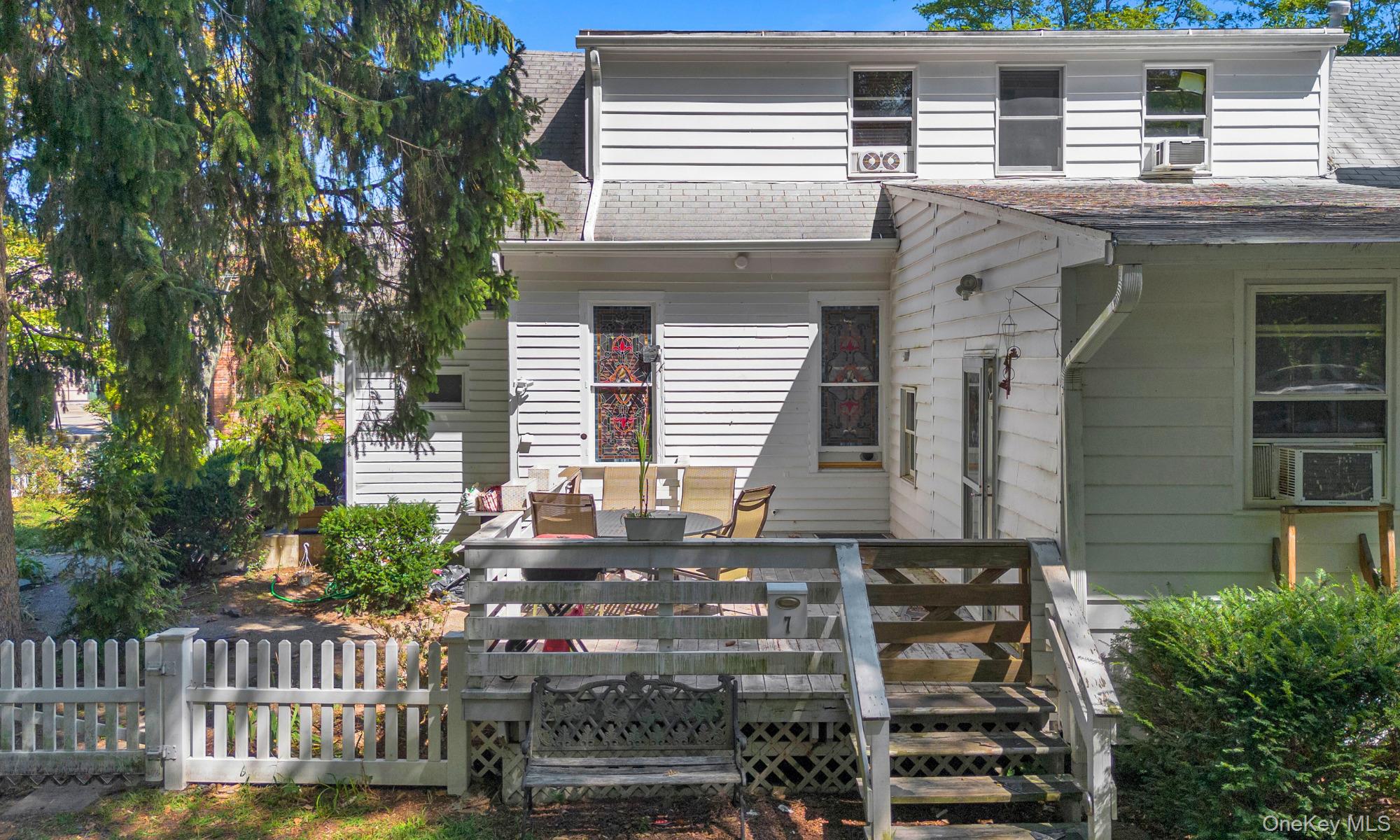 7 Canal Street Center Moriches Center Moriches, NY 11934