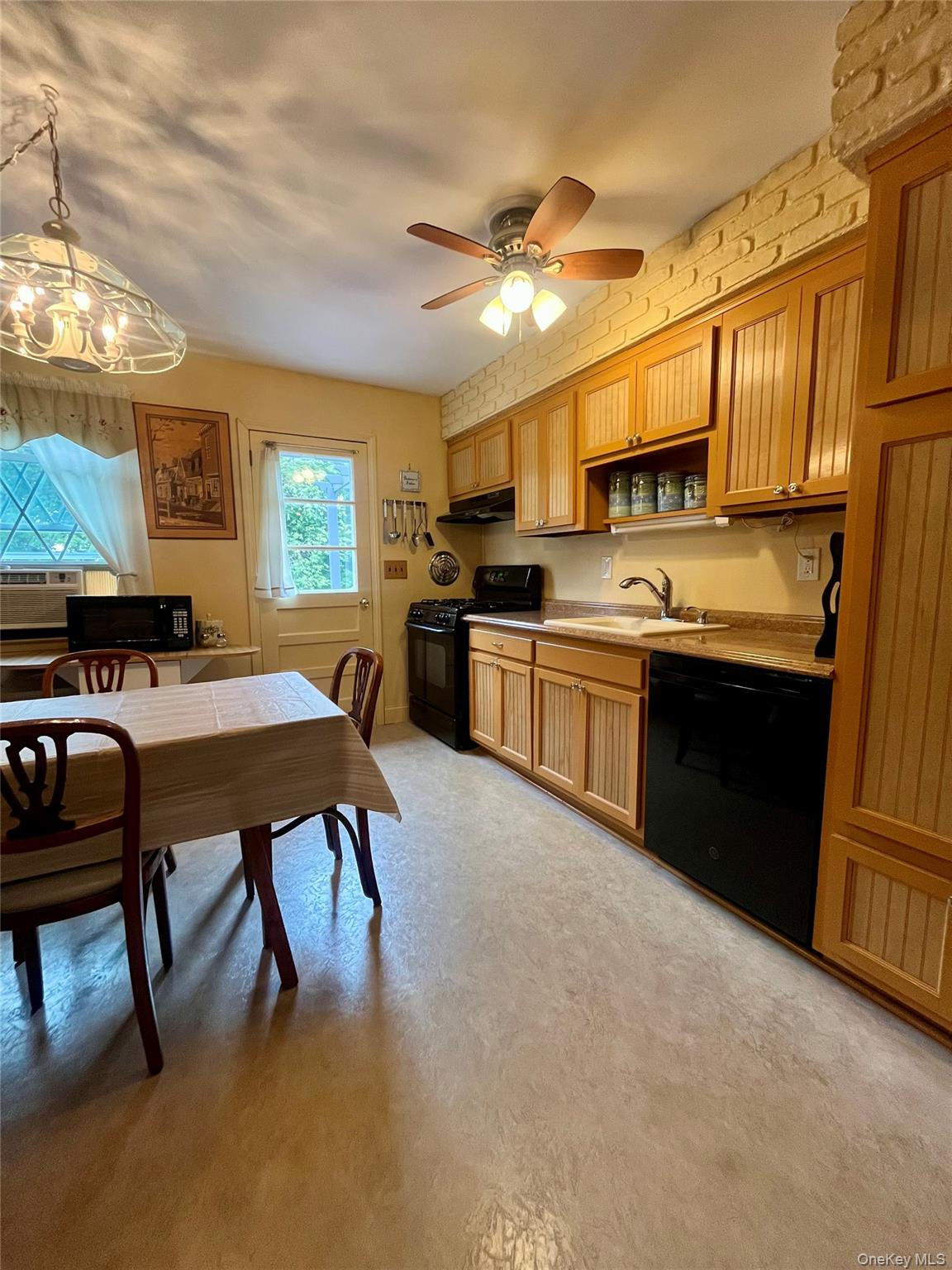 20 Jones Drive Out of NYC Highland Mills, NY 10930