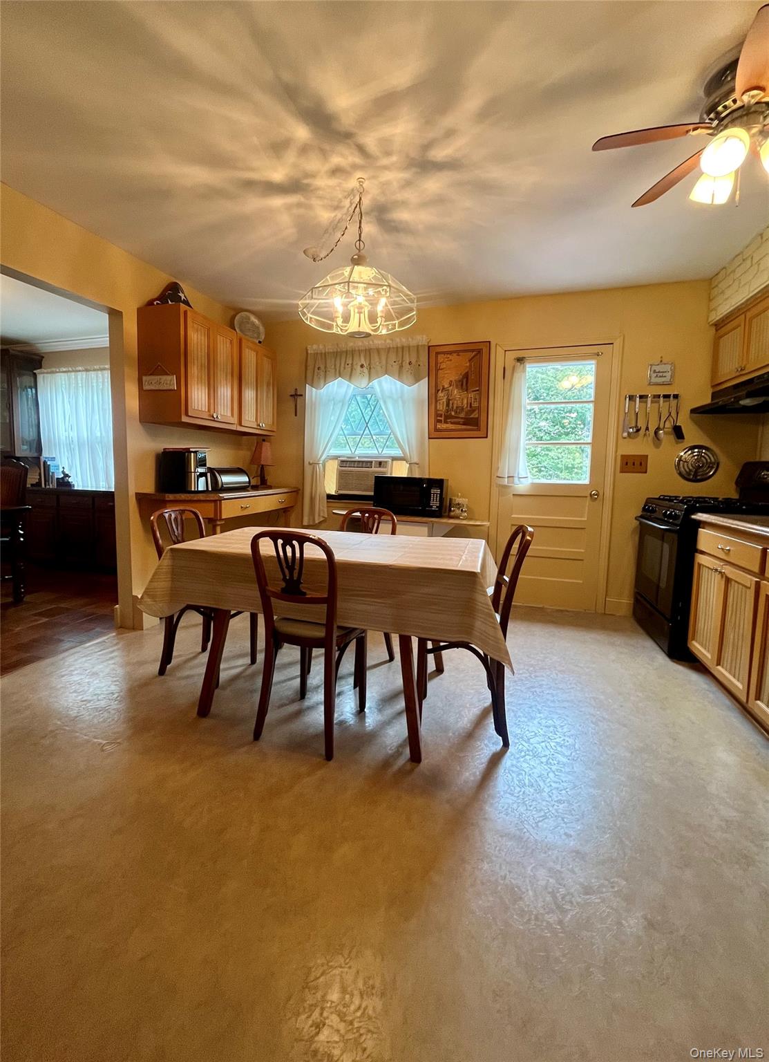 20 Jones Drive Out of NYC Highland Mills, NY 10930