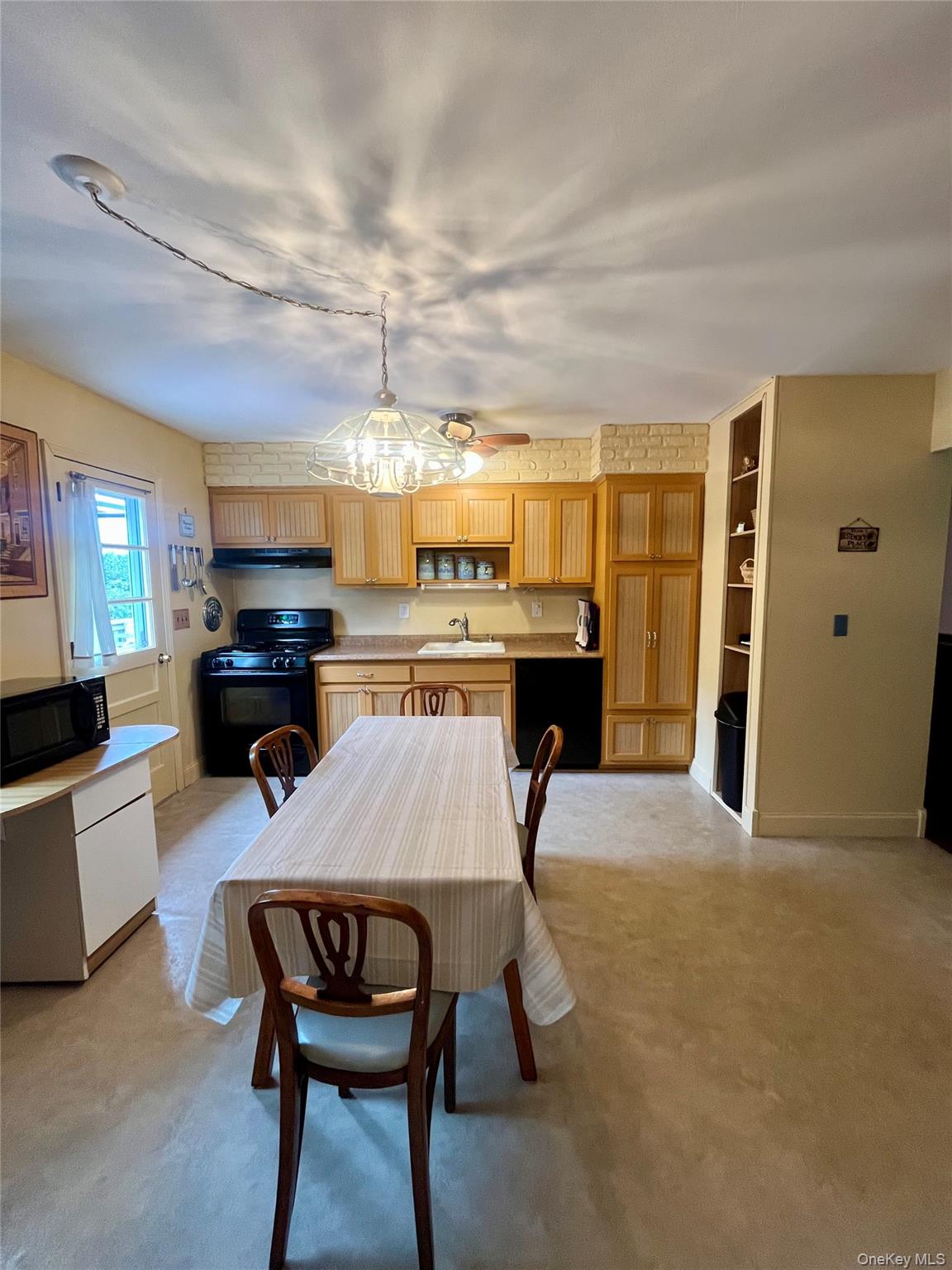 20 Jones Drive Out of NYC Highland Mills, NY 10930