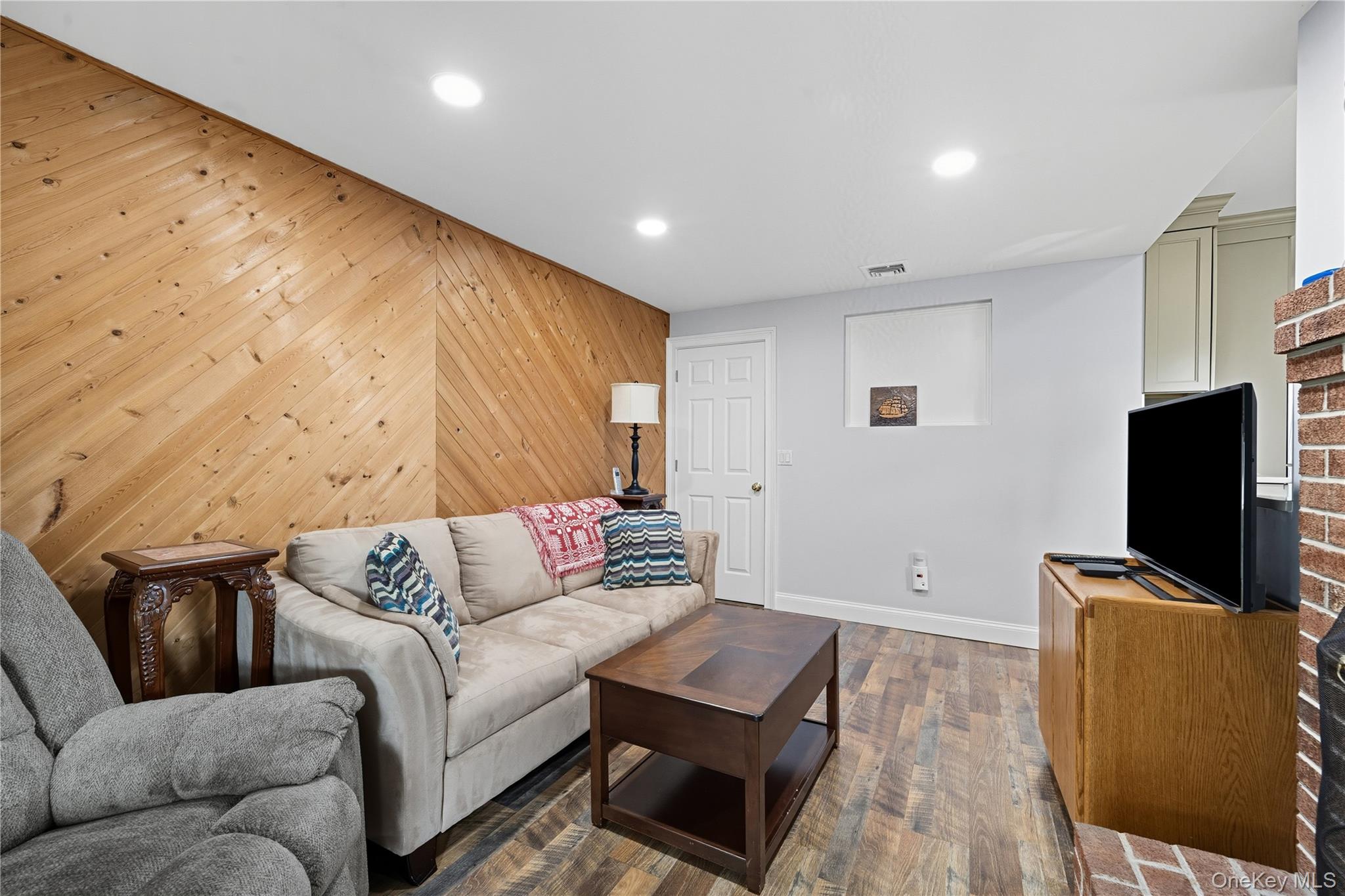 20 MacArthur Boulevard Hauppauge Hauppauge, NY 11788