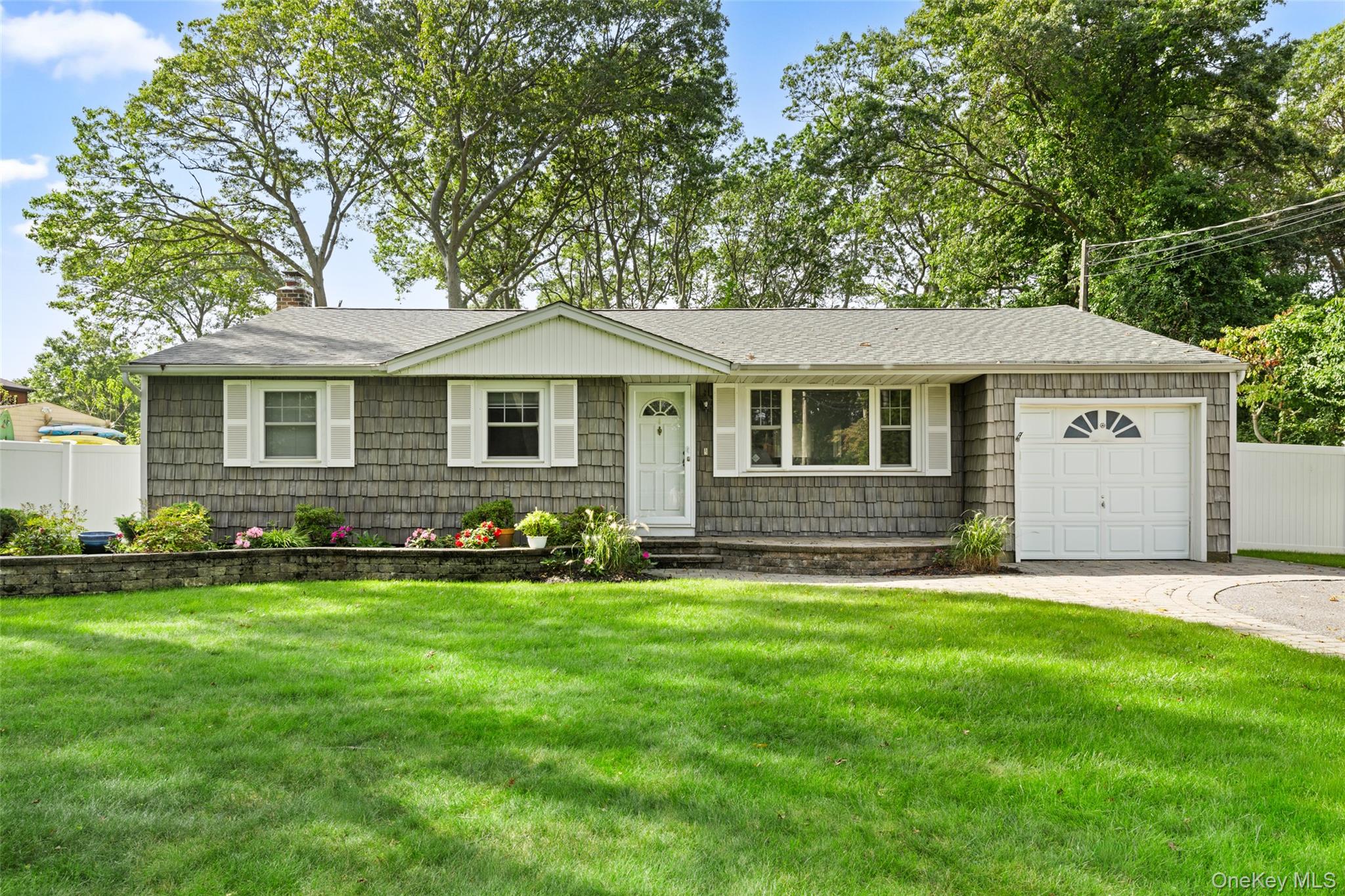 20 MacArthur Boulevard Hauppauge Hauppauge, NY 11788