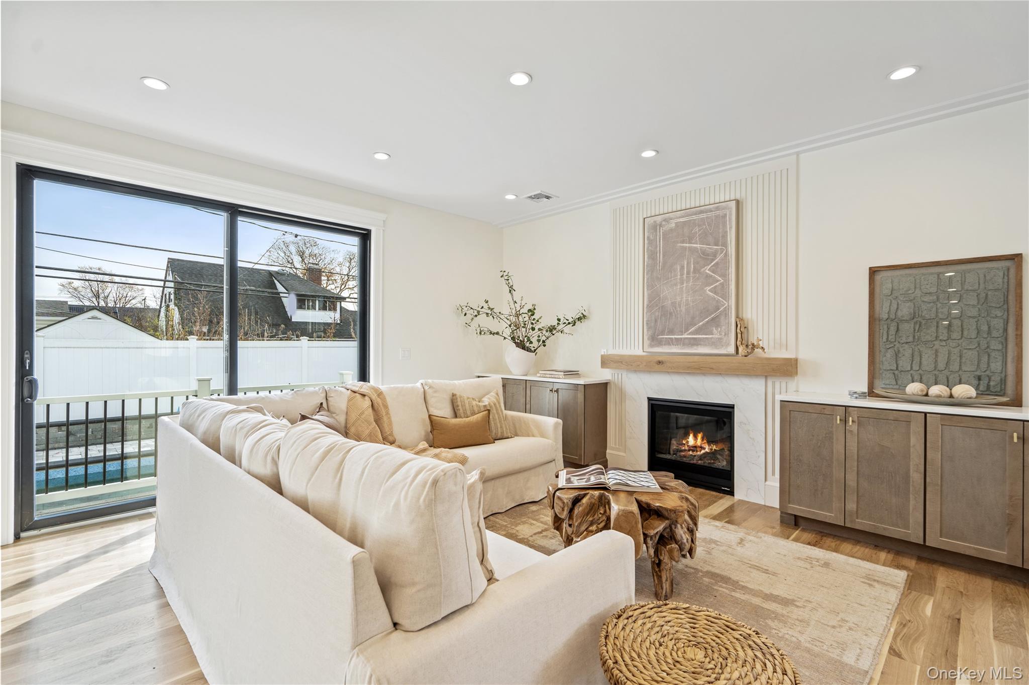 908 Maple Lane East Meadow East Meadow, NY 11554