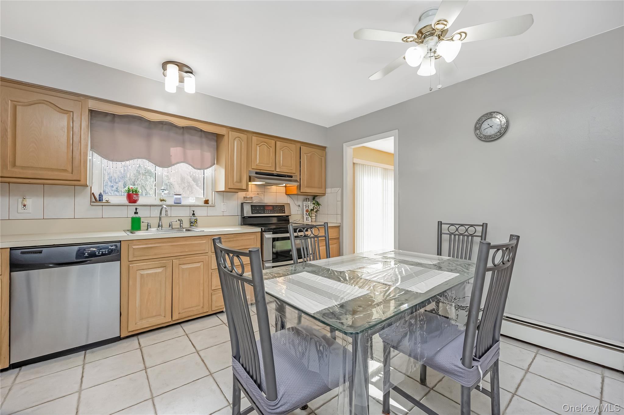 84 White Oak Street Deer Park Deer Park, NY 11729