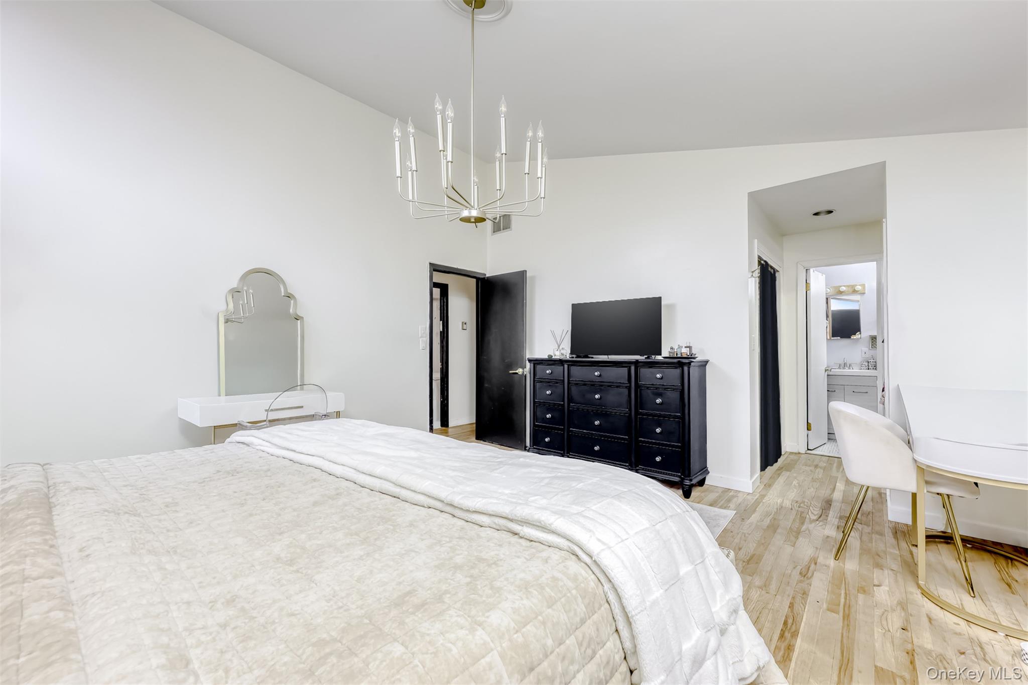 16 Old Pomona Road Out of NYC Suffern, NY 10901