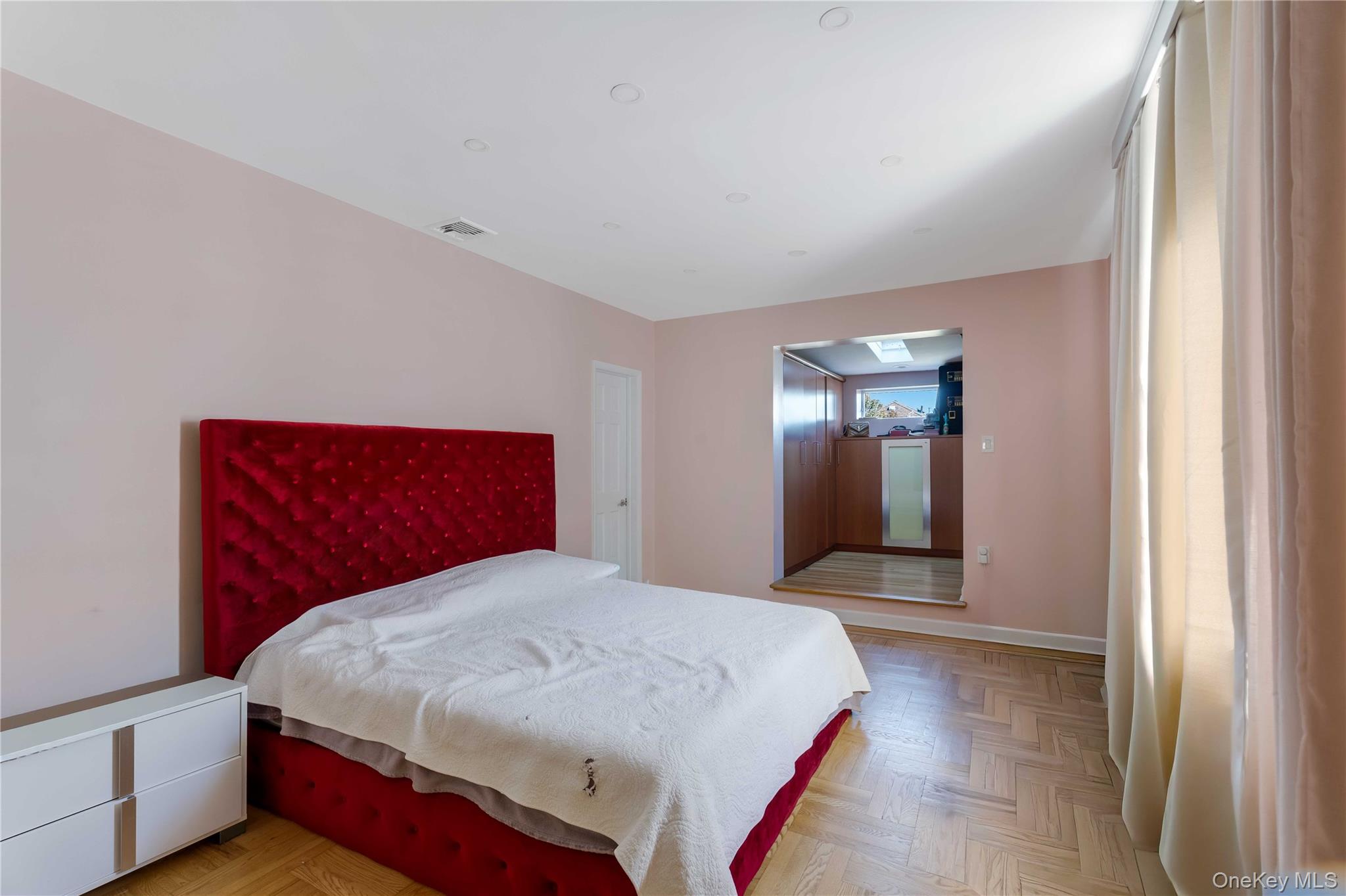 289 Exeter Street Brooklyn, NY 11235