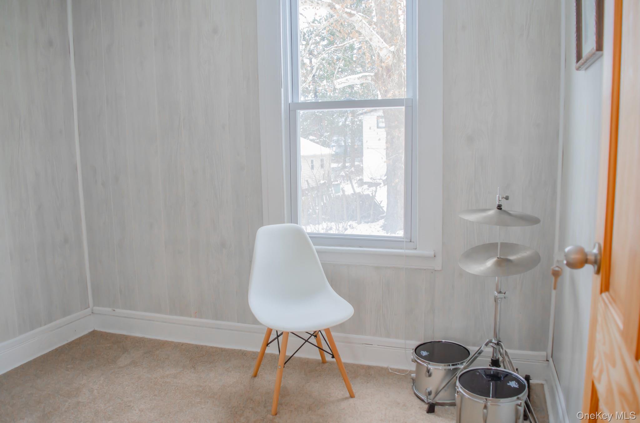 49 Gill Street Out of NYC Kingston, NY 12401